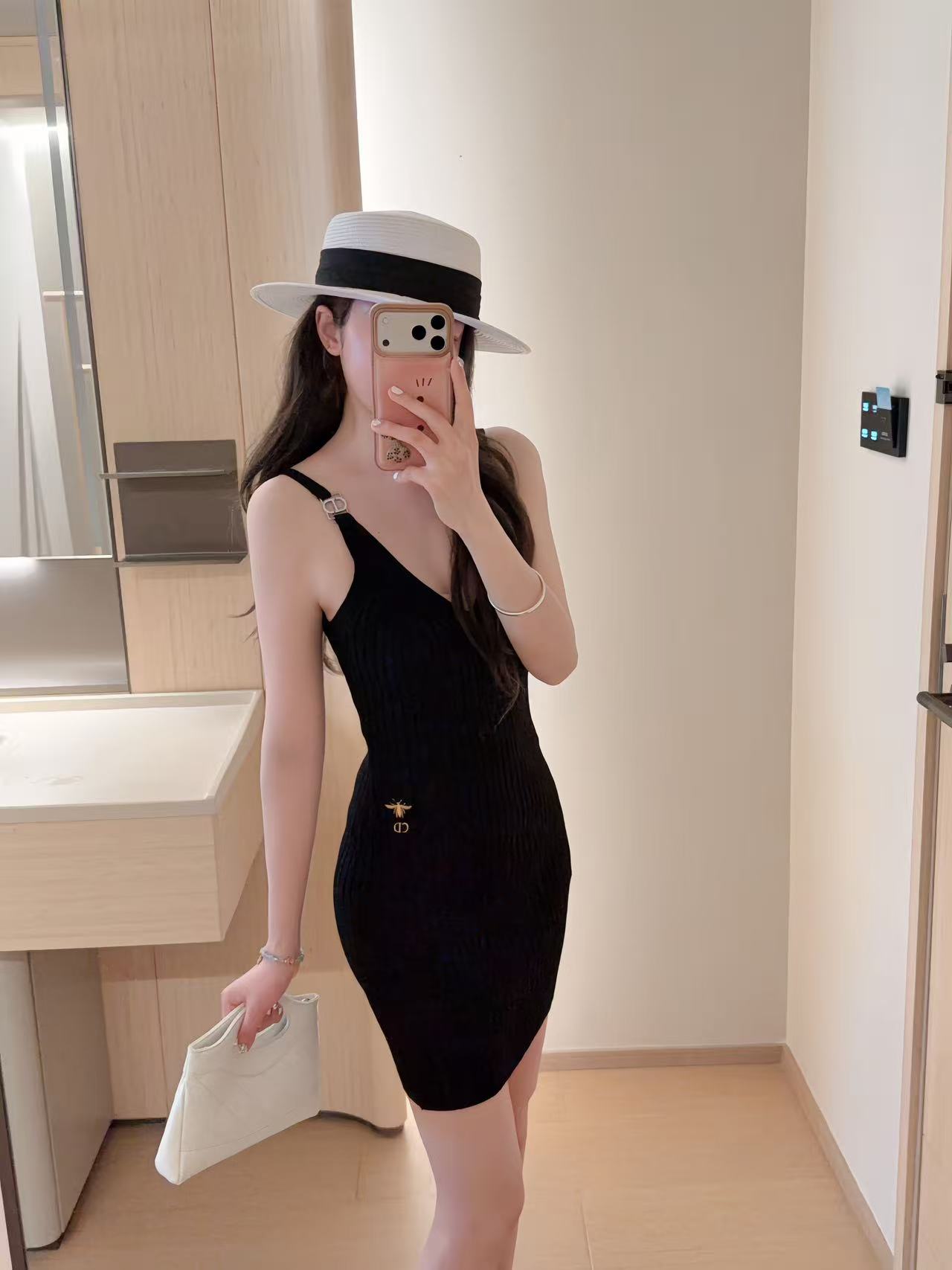 DIOR CD刺繍入りBeeモチーフ ウールストラップドレス【50％割引+送料無料】