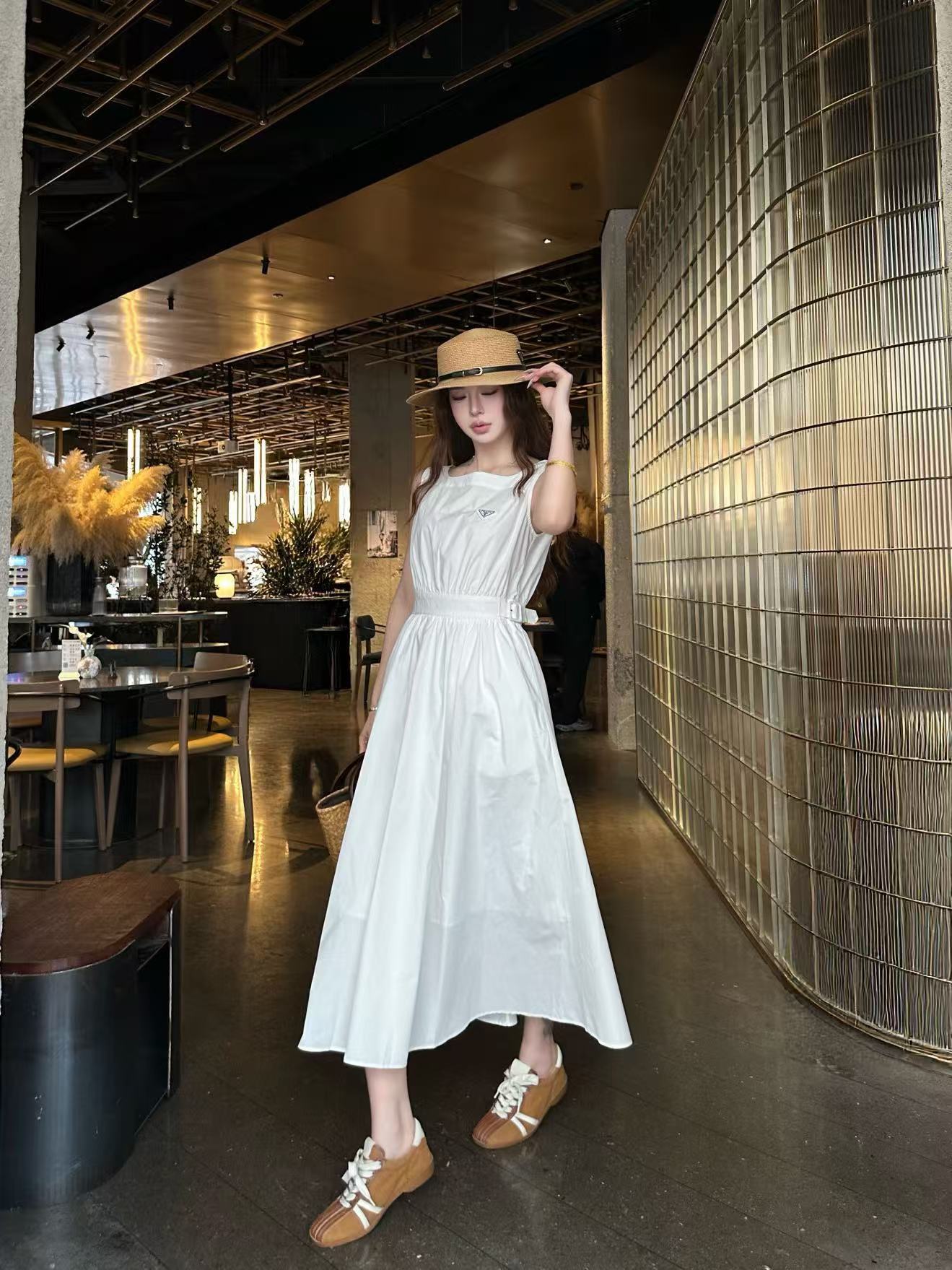 PR4DA トライアングルロゴ ノースリーブドレス【50％割引+送料無料】