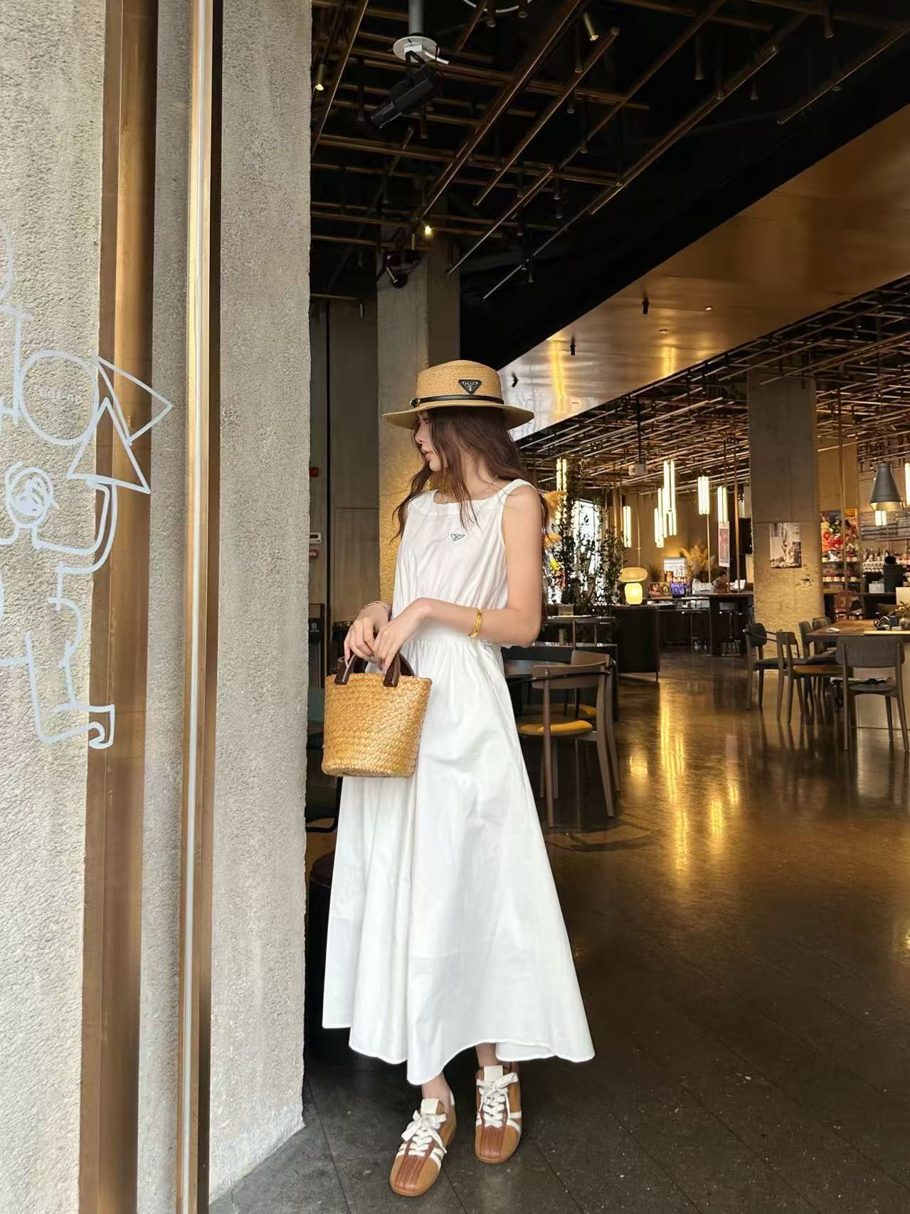 PR4DA トライアングルロゴ ノースリーブドレス【50％割引+送料無料】