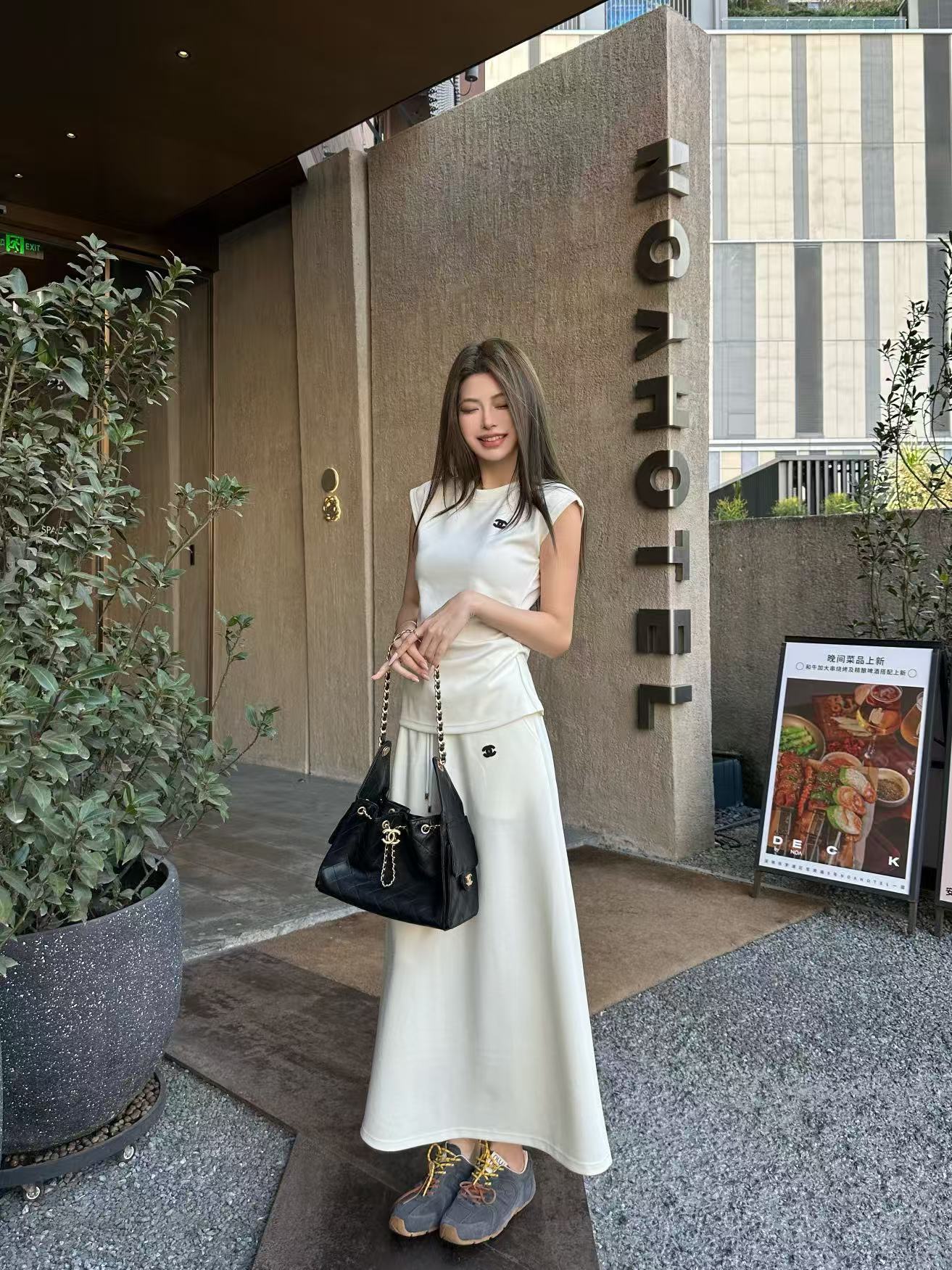 CHANE1 ダブルC ベスト＋スカート ツーピースセット【50％割引+送料無料】