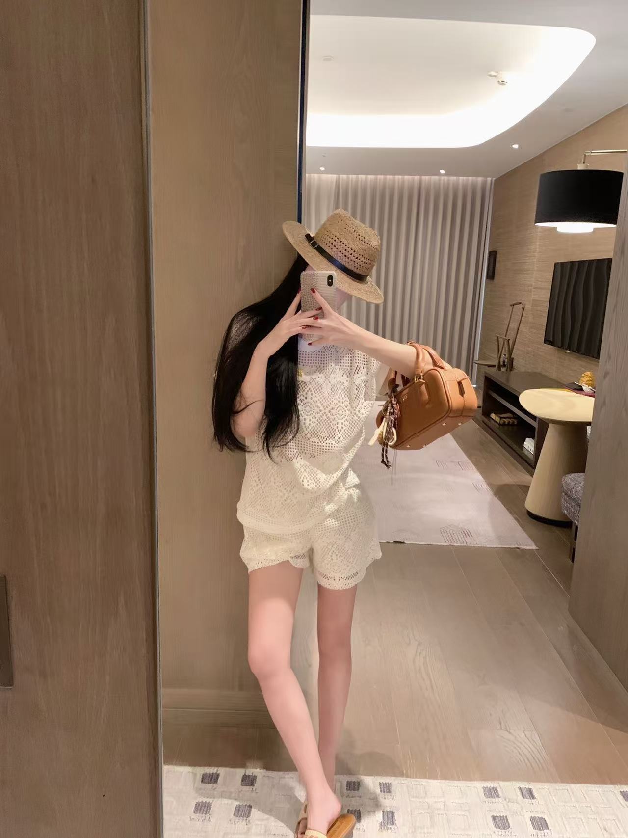 CELINE レースTシャツ＆ショートパンツ 2点セット【50％割引+送料無料】