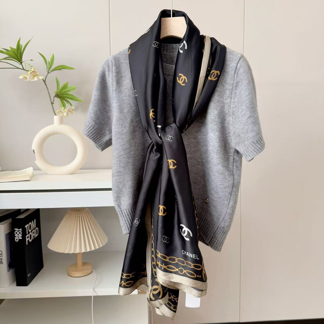 CHANE1 ダブルCシルクスカーフ【50％割引+送料無料】