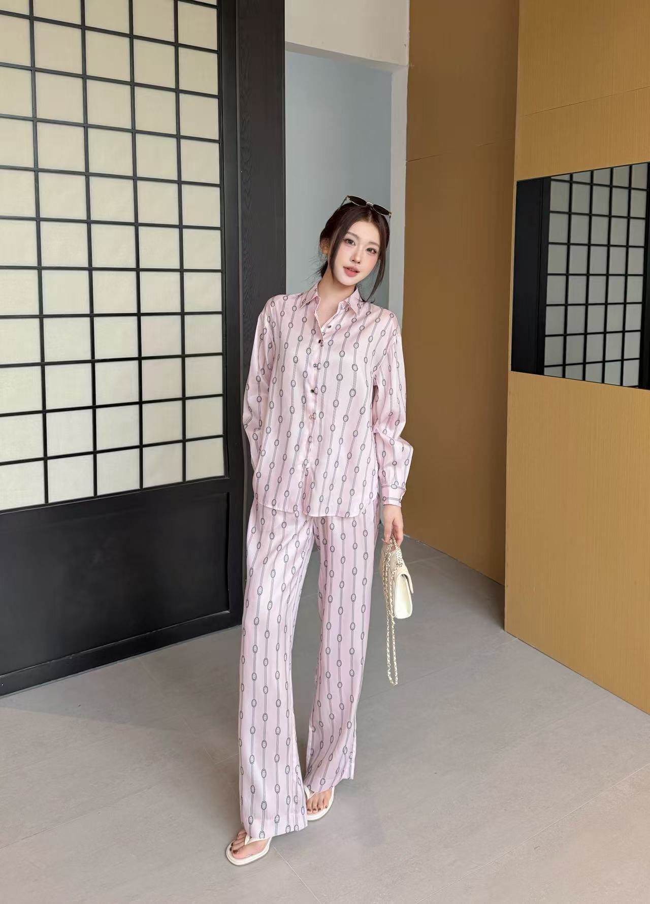 LV 高品質プリント シャツ＆トラウザーズ 2点セット【50％割引+送料無料】