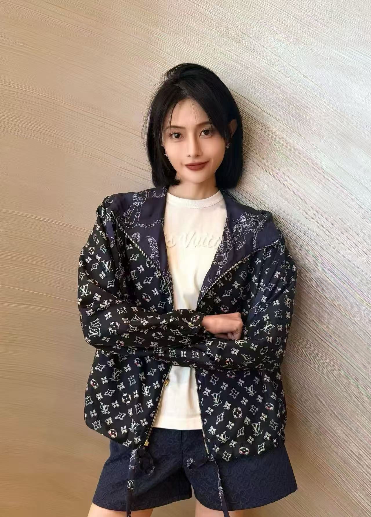 LV 高品質プリント リバーシブル フーデッドジャケット【50％割引+送料無料】