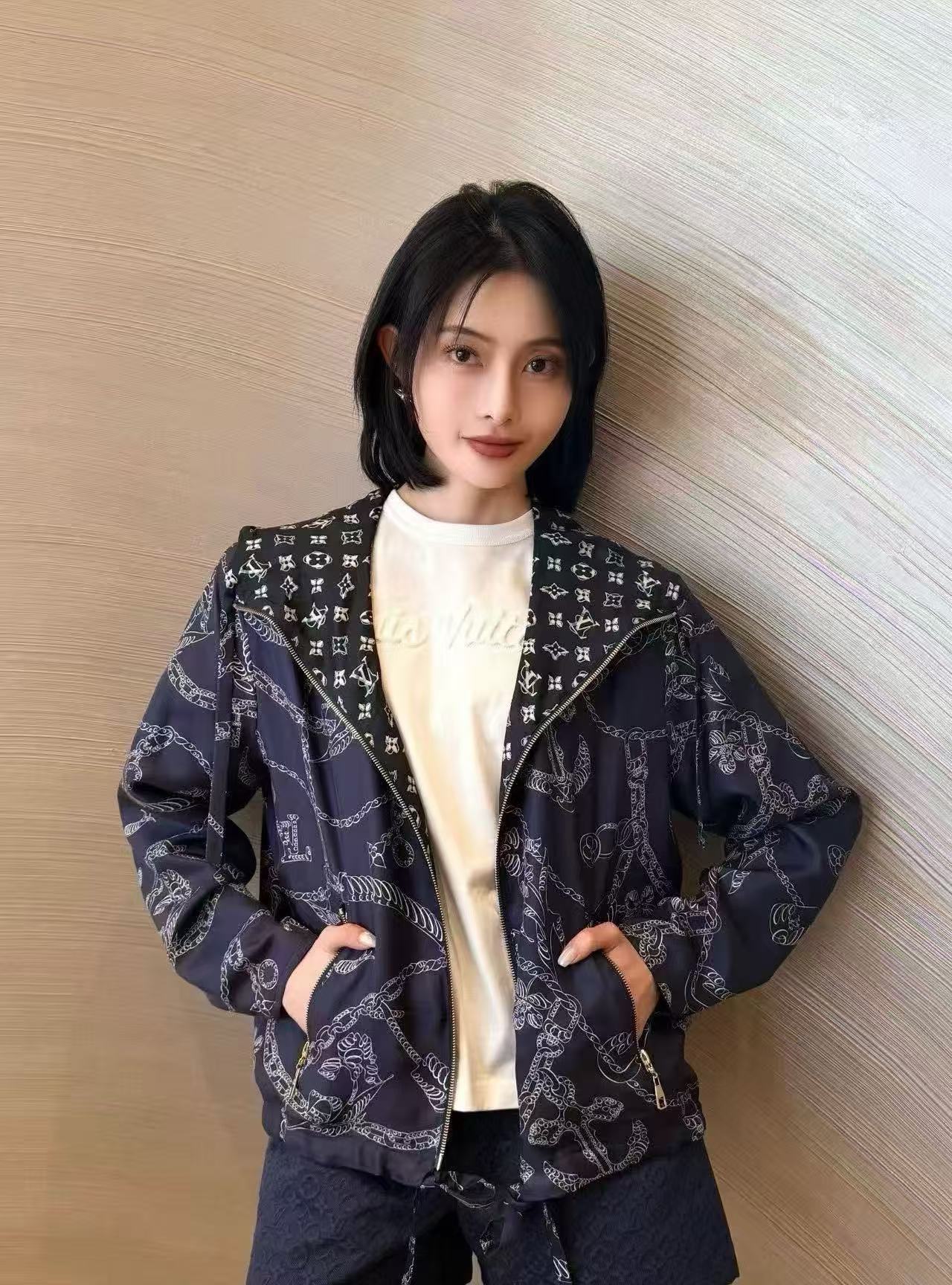 LV 高品質プリント リバーシブル フーデッドジャケット【50％割引+送料無料】