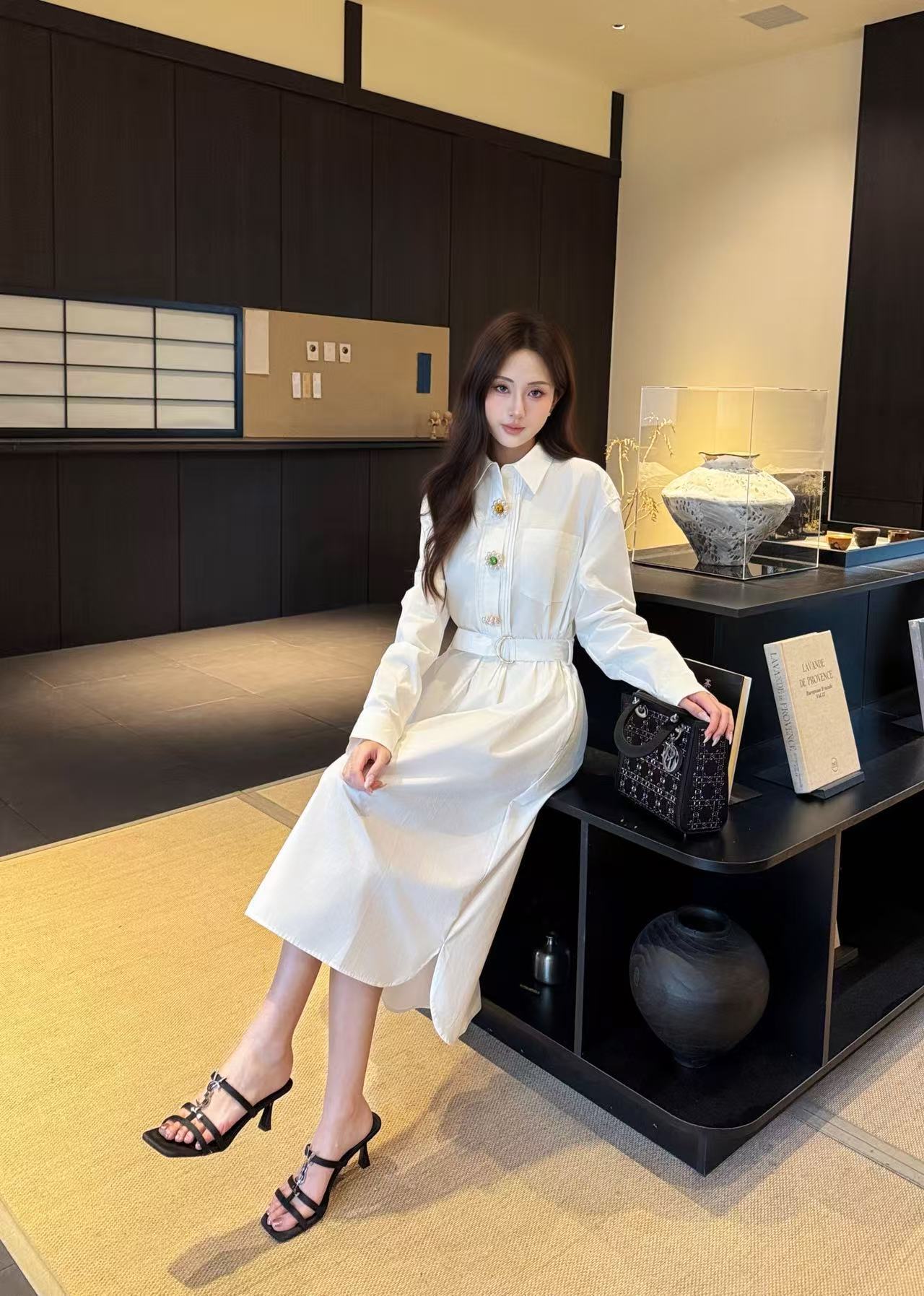 LV 高品質パールボタン付き長袖ワンピース【50％割引+送料無料】