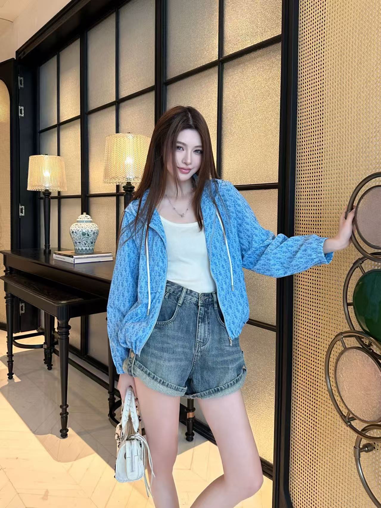 LV 高品質ジャカード フード付きUVカットジャケット【50％割引+送料無料】