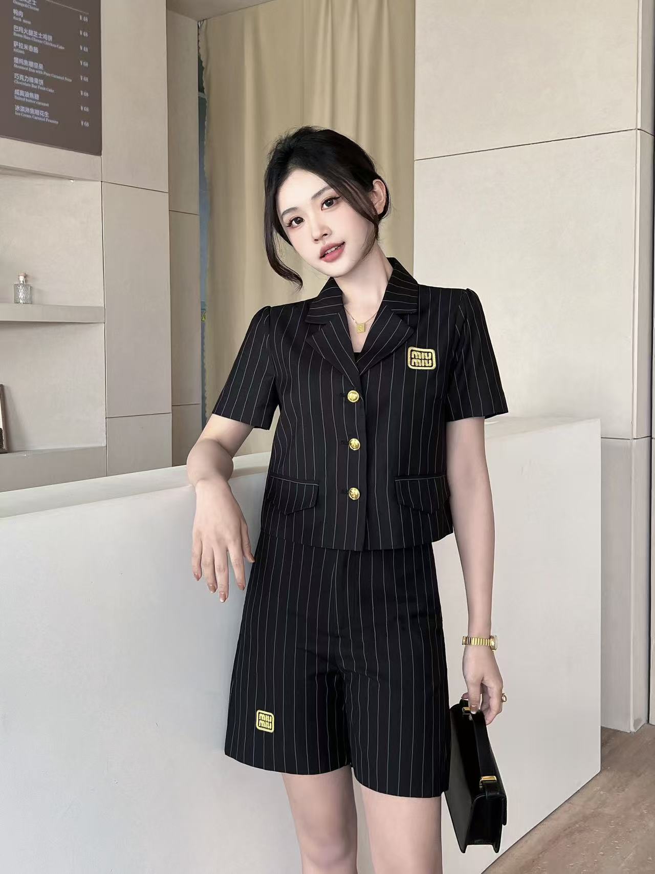 M1UM1U 高品質ブレザー＋ショートパンツセット【50％割引+送料無料】