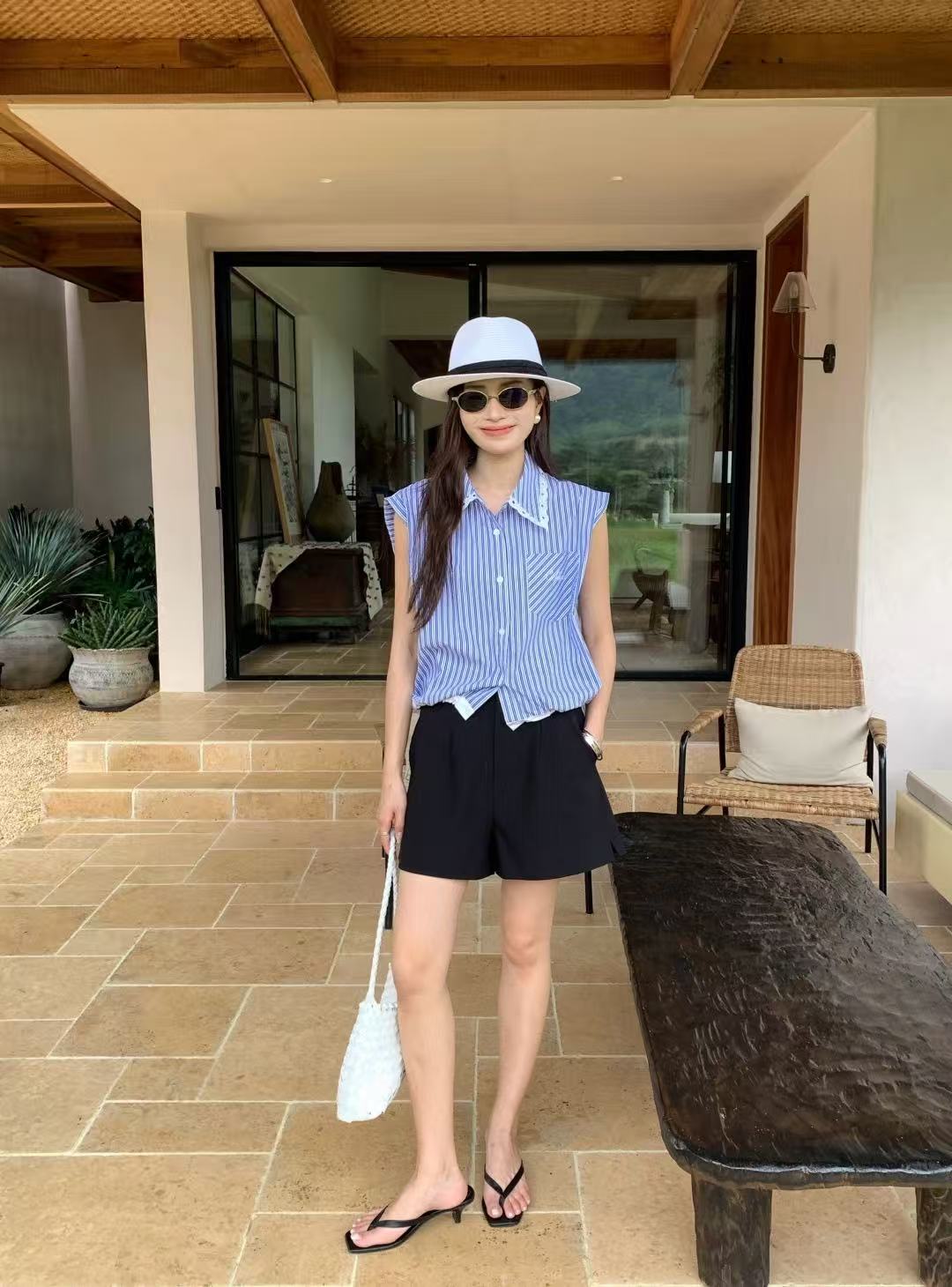 M1UM1U ストライプ ノースリーブシャツ【50％割引+送料無料】