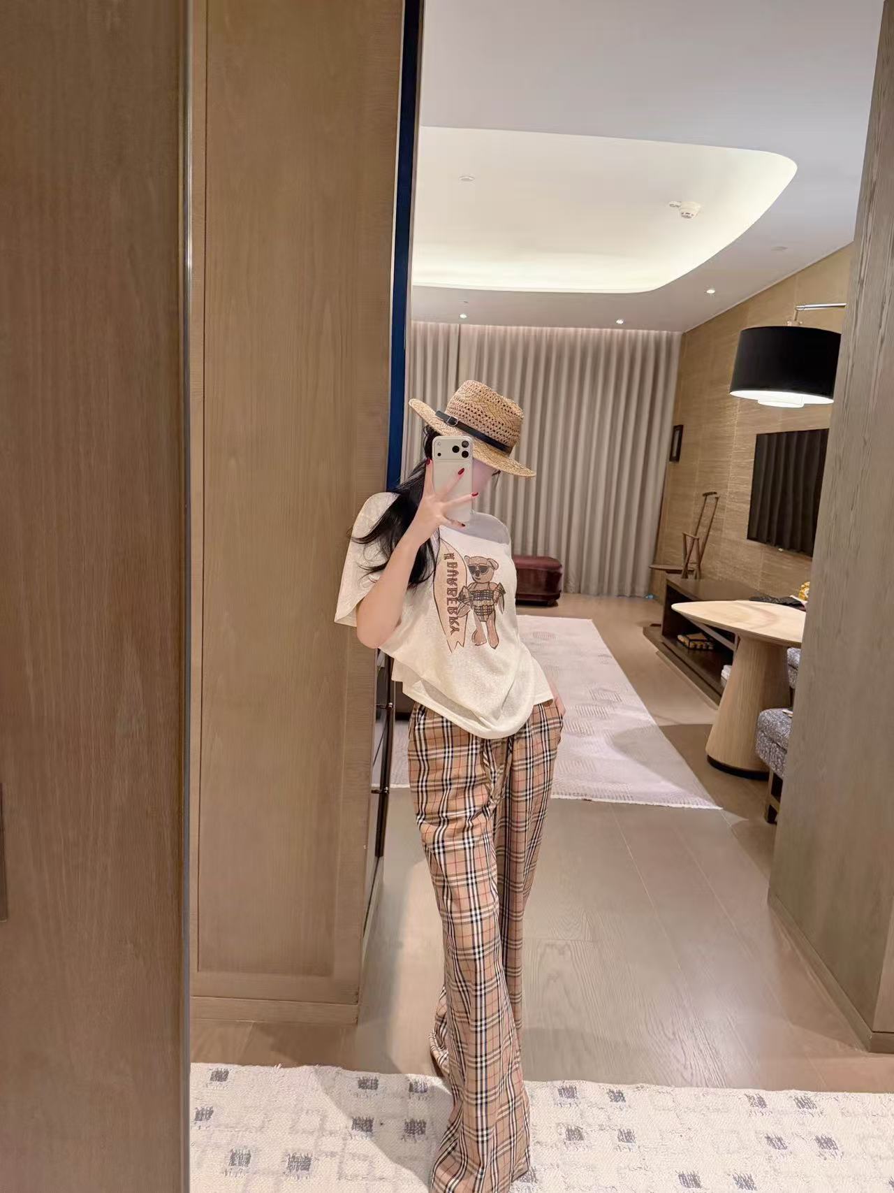 BURBERRY ベア Tシャツ＆トラウザーズ 2点セット【50％割引+送料無料】