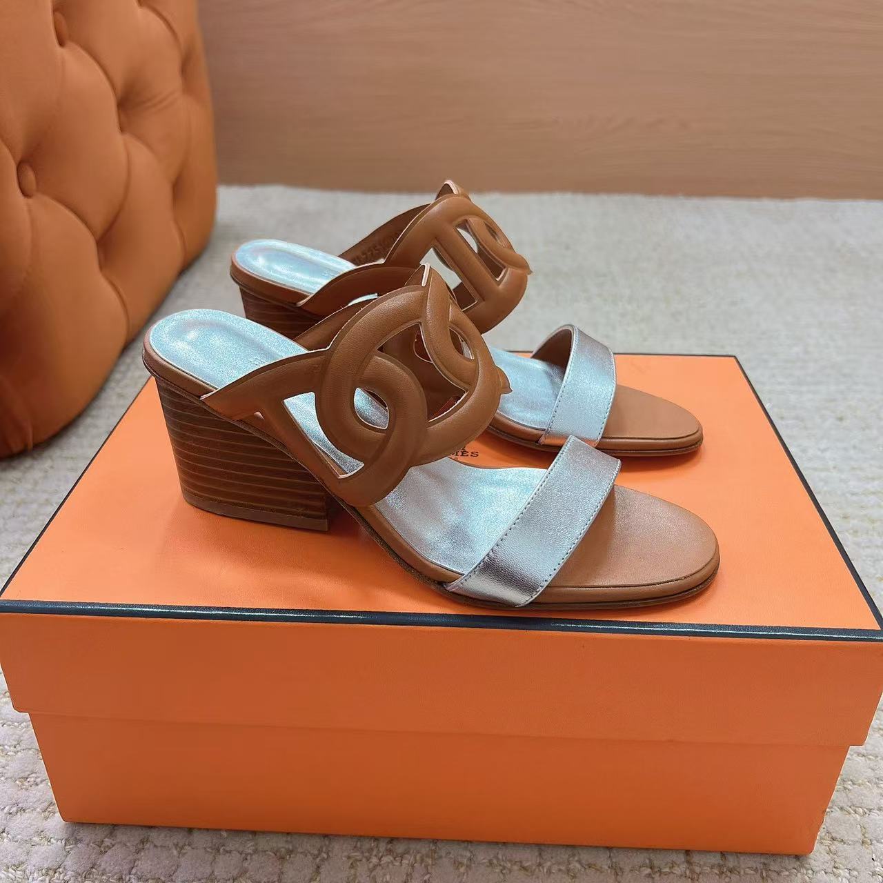 HERME5 上質カーフスキン ローヒールシューズ【50％割引+送料無料】