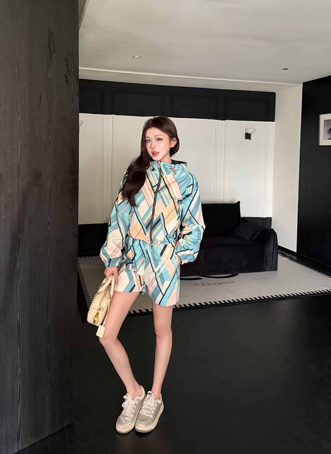 FEND1 高品質プリントリバーシブルジャケット＋ショーツ【50％割引+送料無料】