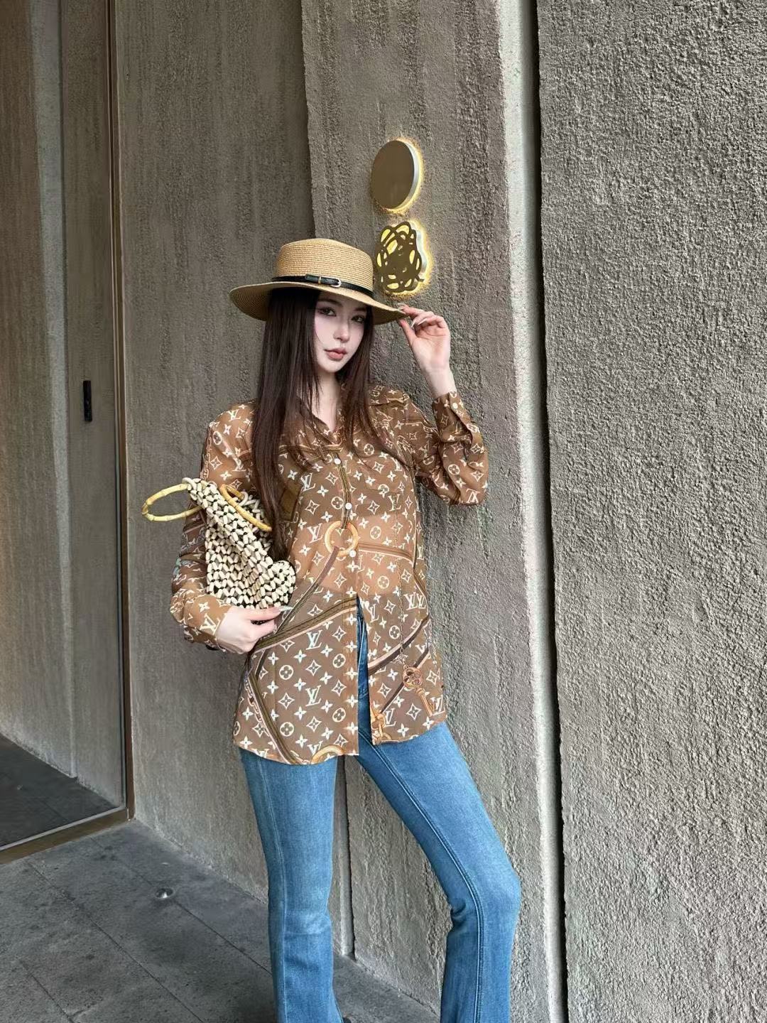 LVプリントシャツ【50％割引+送料無料】