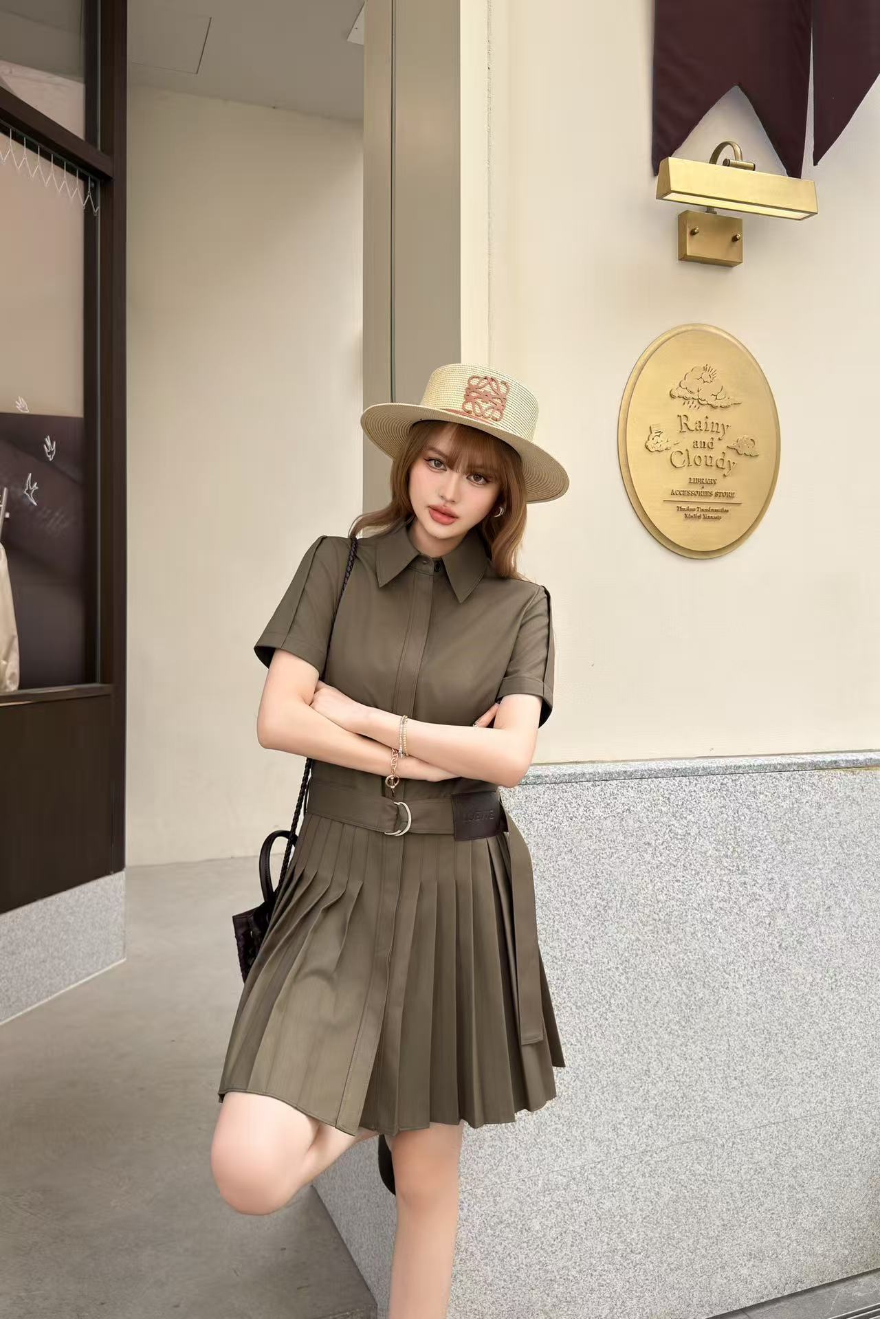 L0WEW 襟付きプリーツドレス【50％割引+送料無料】