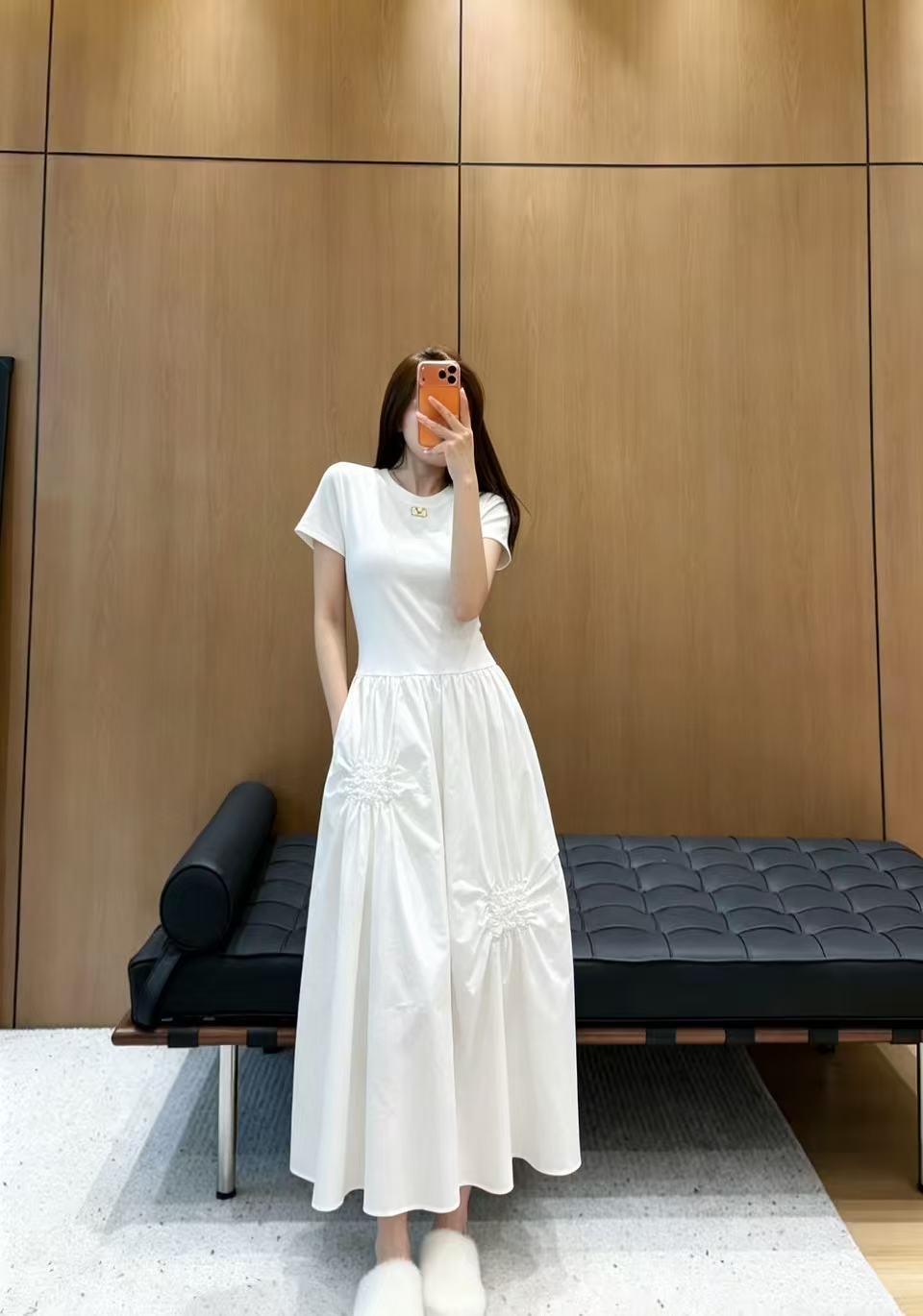 VALENTINO ギャザー入り半袖ドレス【50％割引+送料無料】