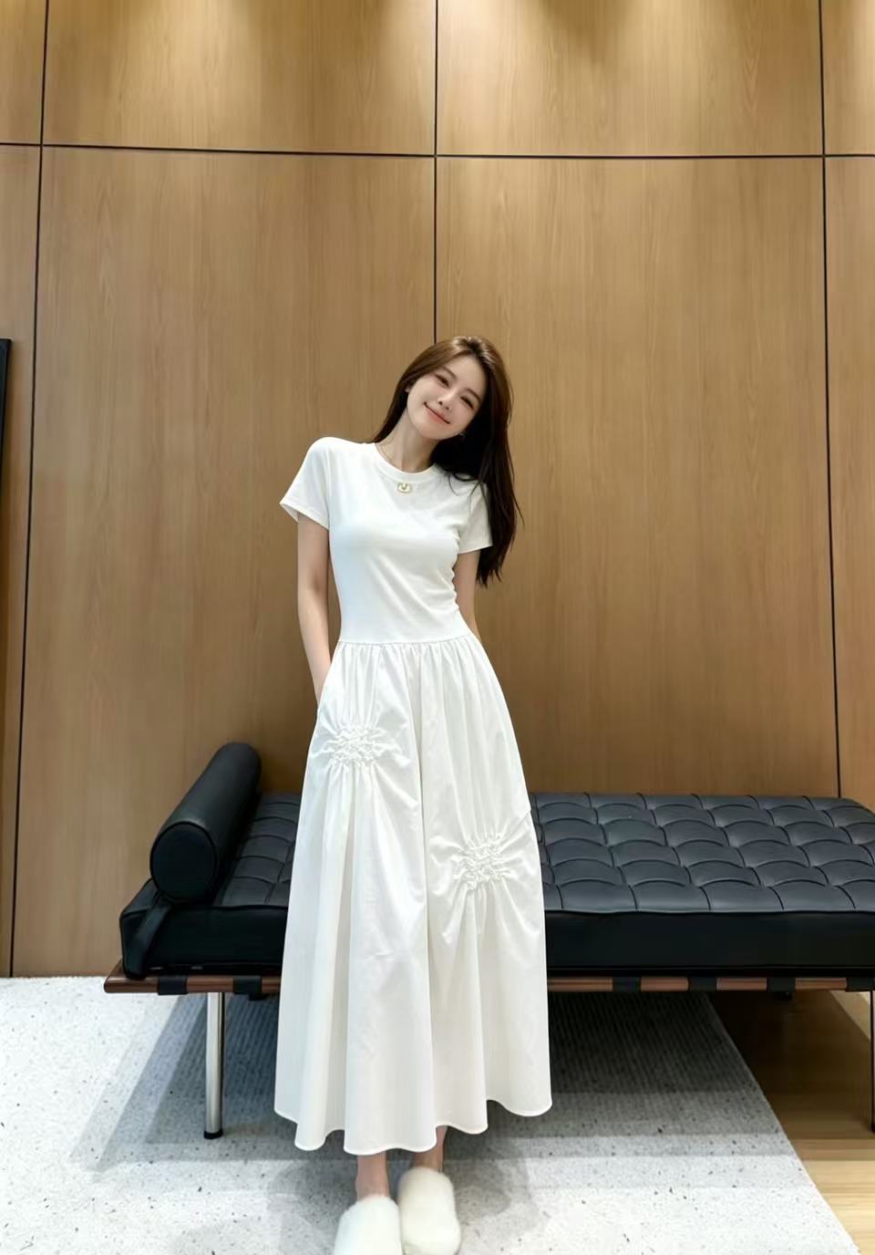 VALENTINO ギャザー入り半袖ドレス【50％割引+送料無料】