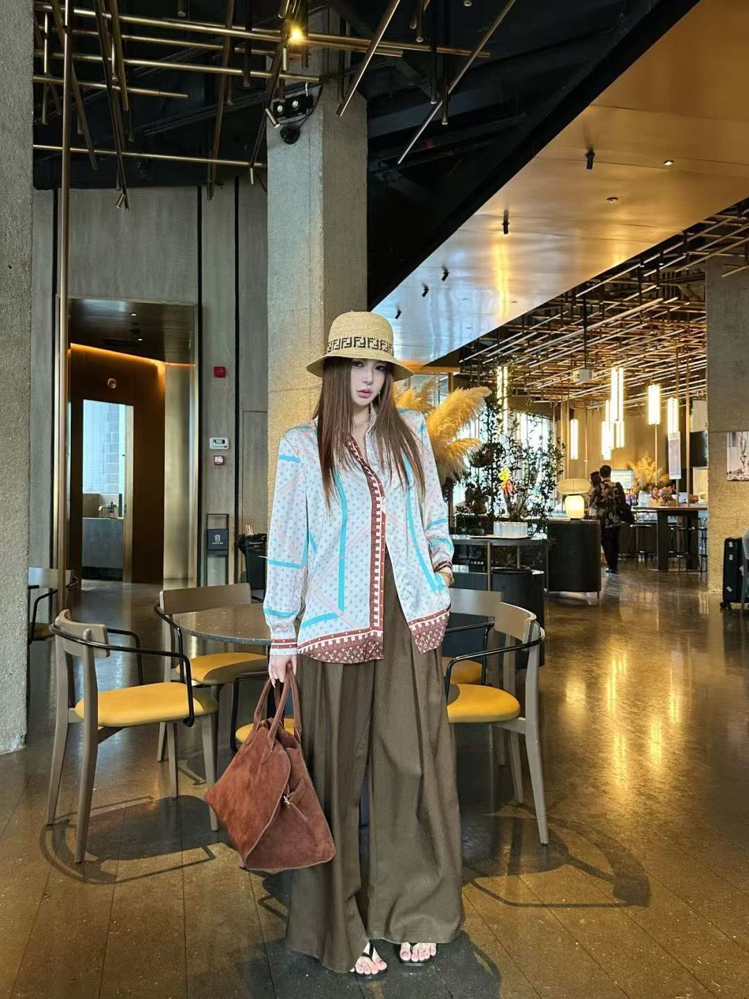 LVプリントシャツ【50％割引+送料無料】