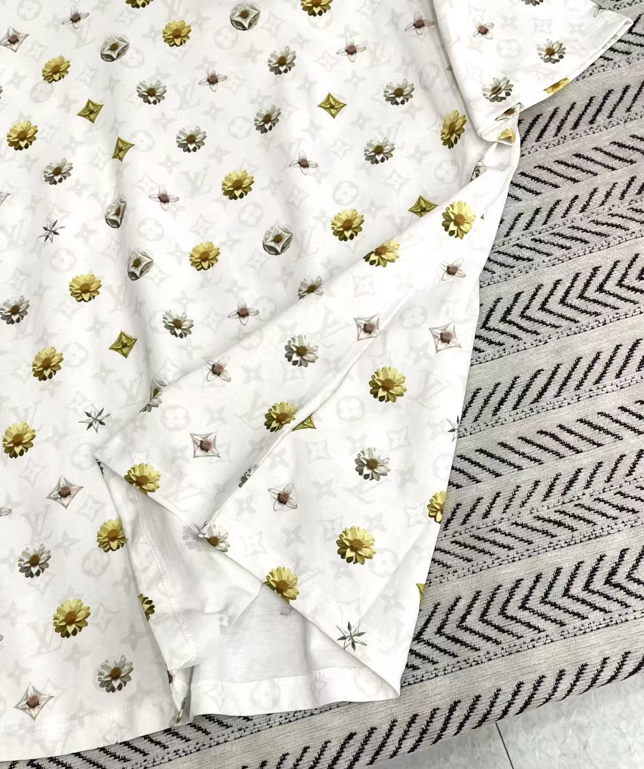 LVプリントTシャツ【50％割引+送料無料】