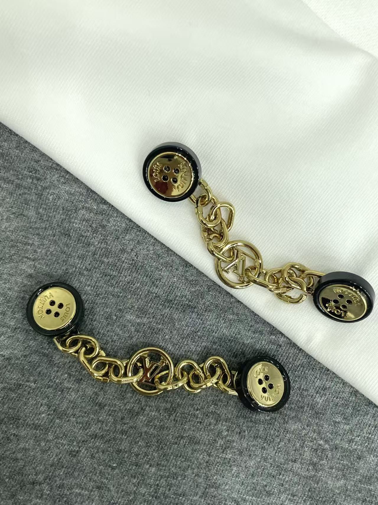 LV チェーンスカーフ Tシャツ【50％割引+送料無料】