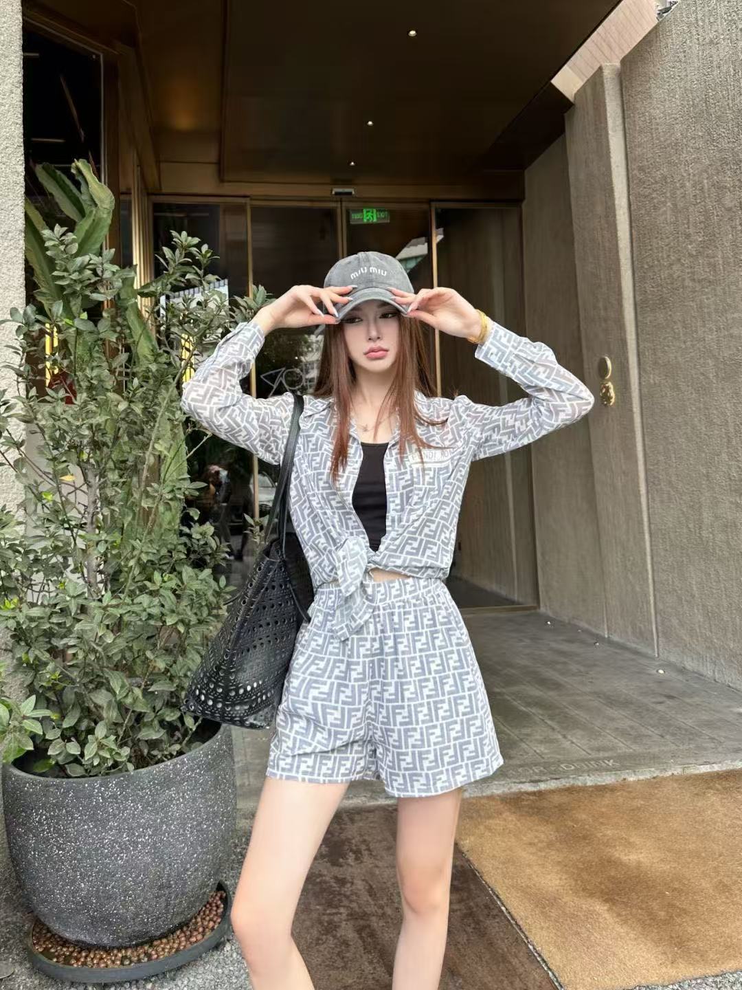 FENDI FF シャツ＆ショートパンツ 2点セット【50％割引+送料無料】