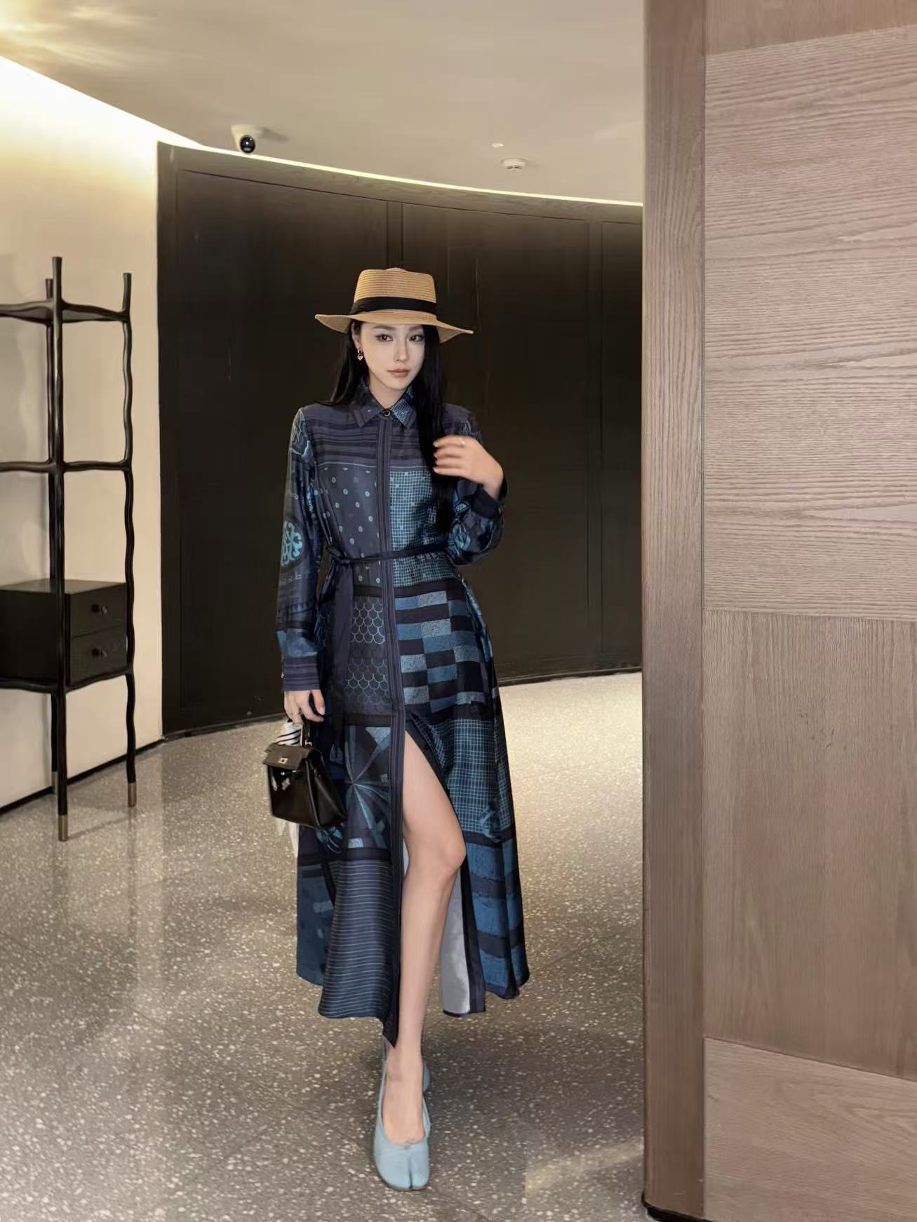 HERME5青い花柄の長袖ワンピース【50％割引+送料無料】