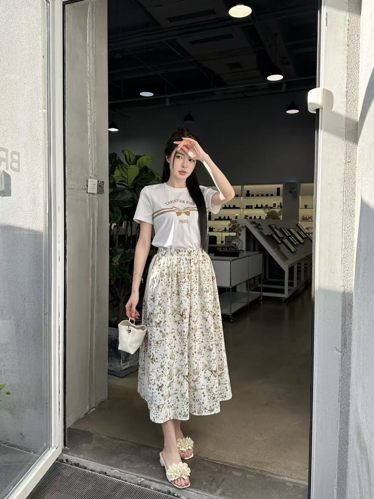 DIOR 上質バタフライ柄 Tシャツ＆スカート 2点セット【50％割引+送料無料】