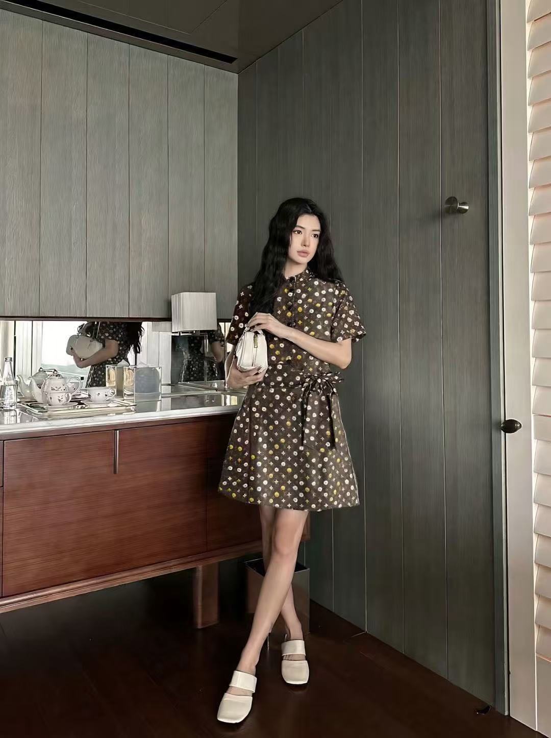 LVプリント 半袖ワンピース【50％割引+送料無料】