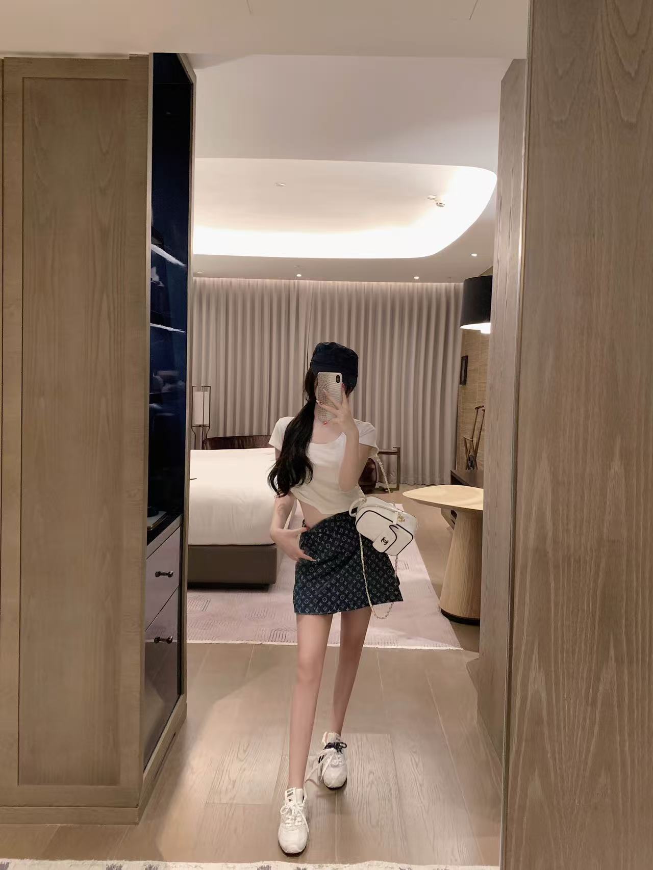 LVプリント デニムショートパンツ【50％割引+送料無料】