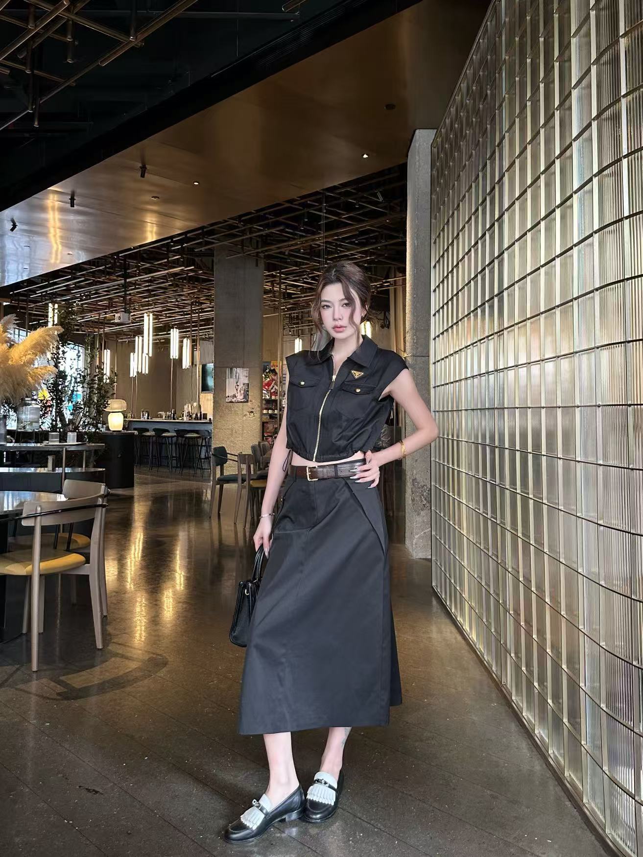 PR4DA トライアングルロゴ ベスト＋スカート ツーピースセット【50％割引+送料無料】