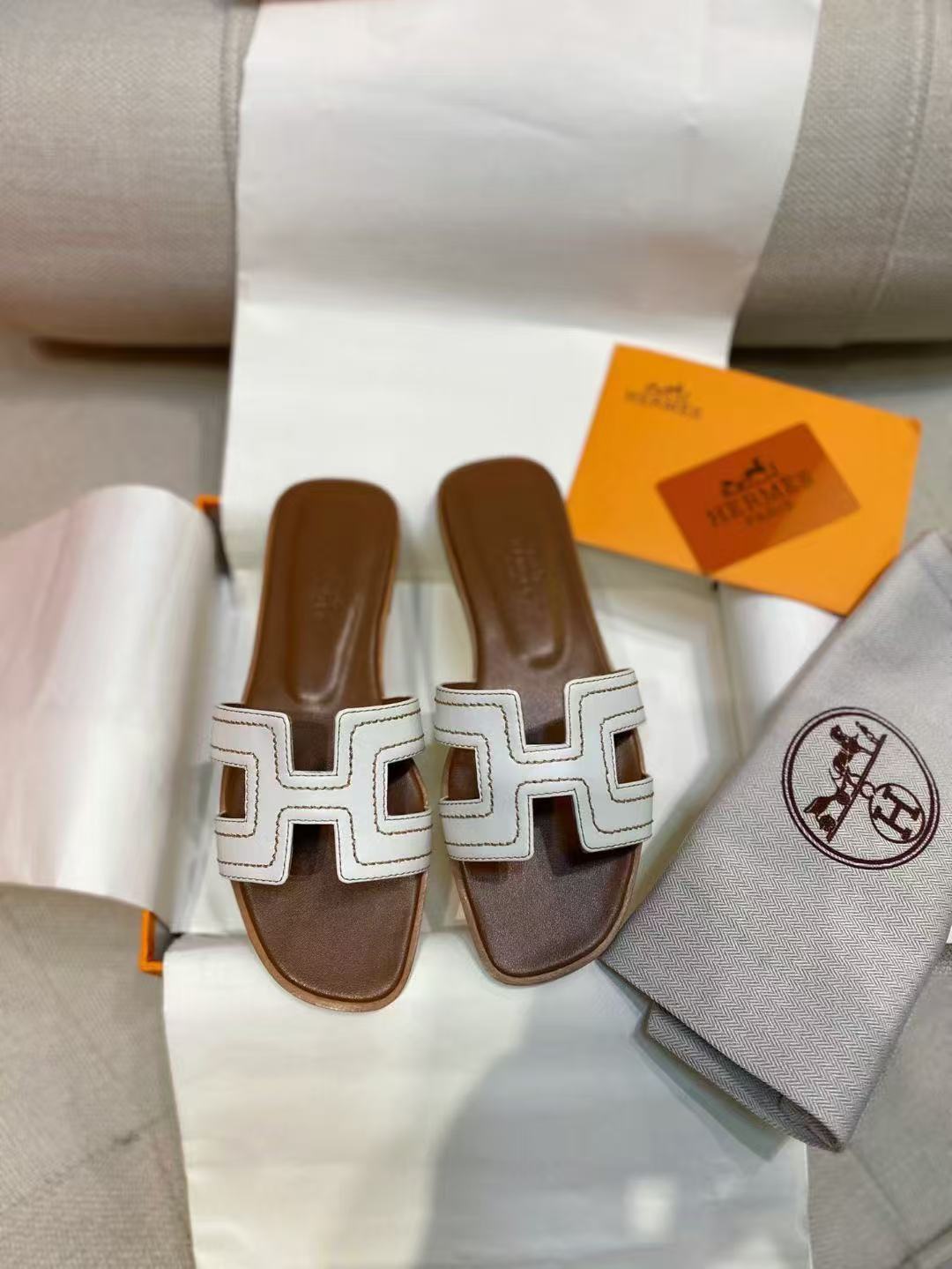 HERME5高品質Hシープスキンスリッパ【50％割引+送料無料】