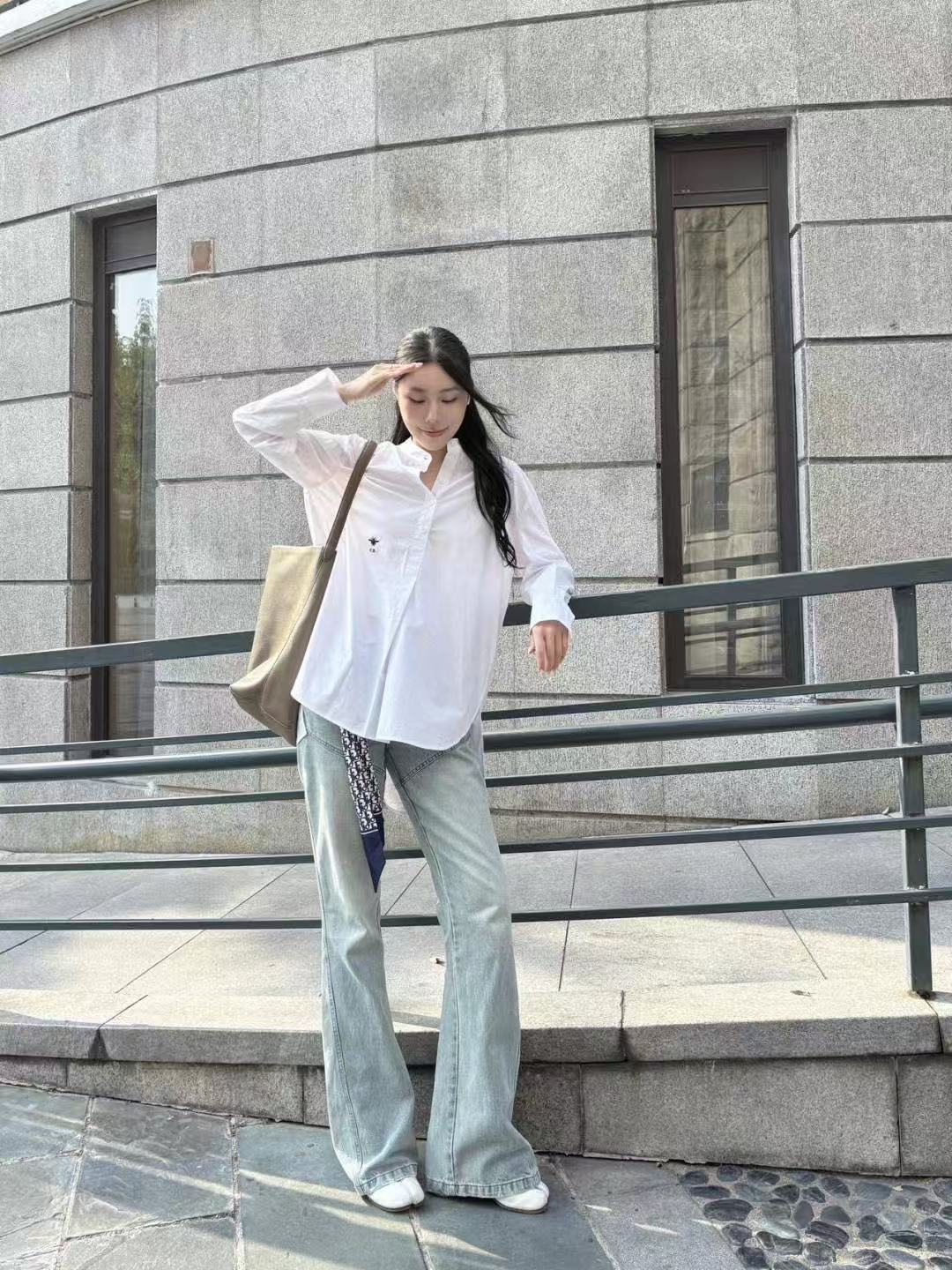 DI0Rミツバチの刺繍入りロングシャツ【50％割引+送料無料】