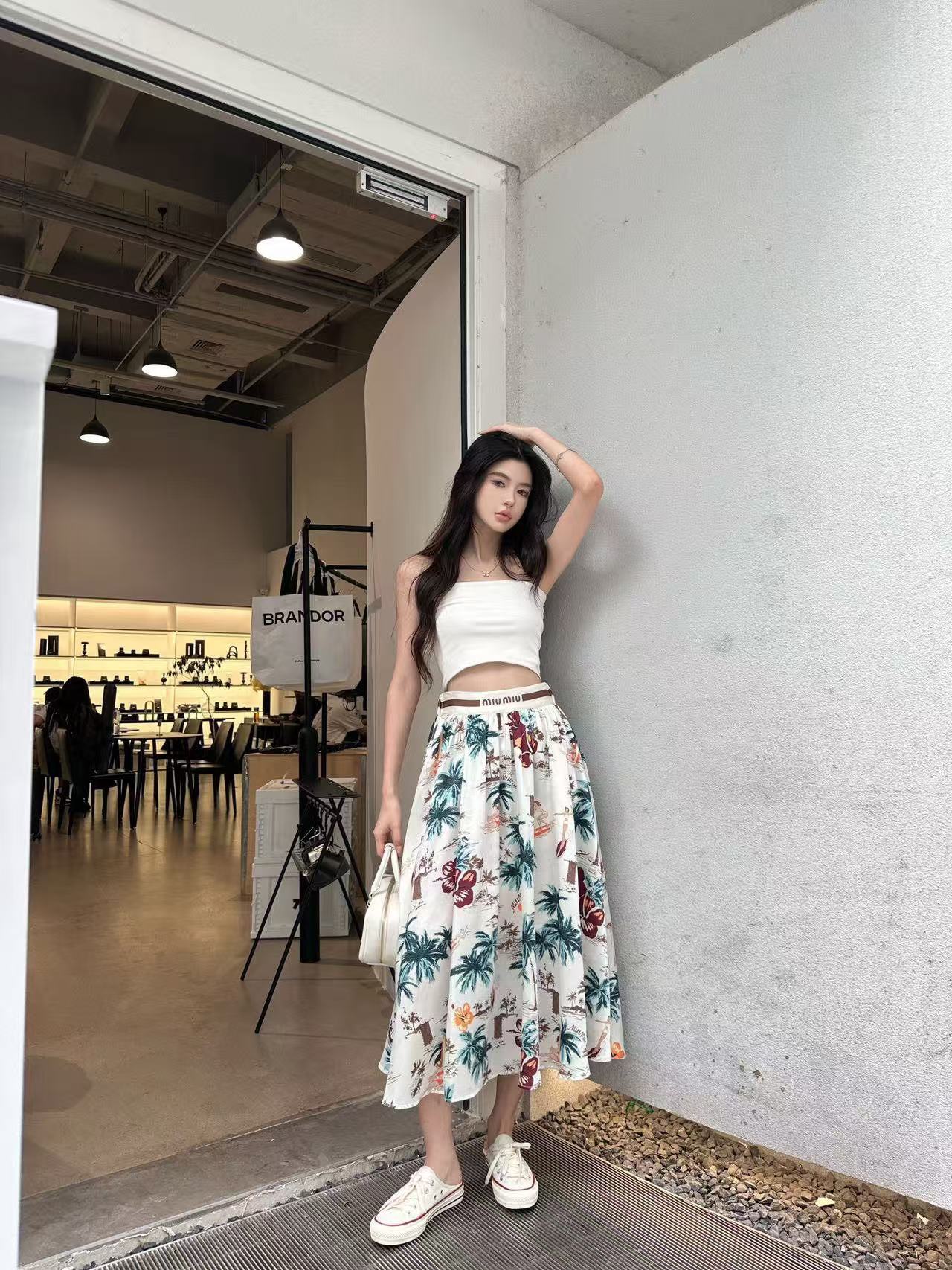 M1UM1U プリントミディスカート【50％割引+送料無料】