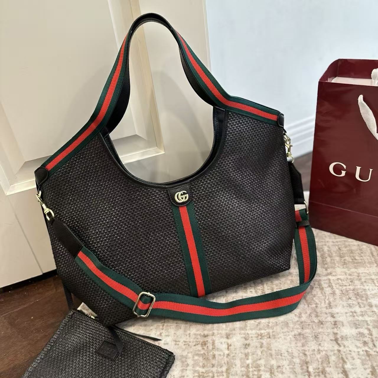 GUCCI ストロートートバッグ【50％割引+送料無料】