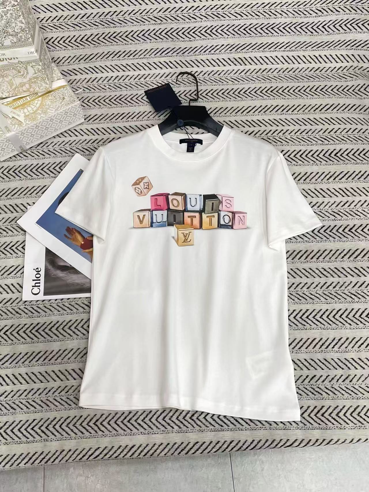 LVカラフルな文字Tシャツ【50％割引+送料無料】