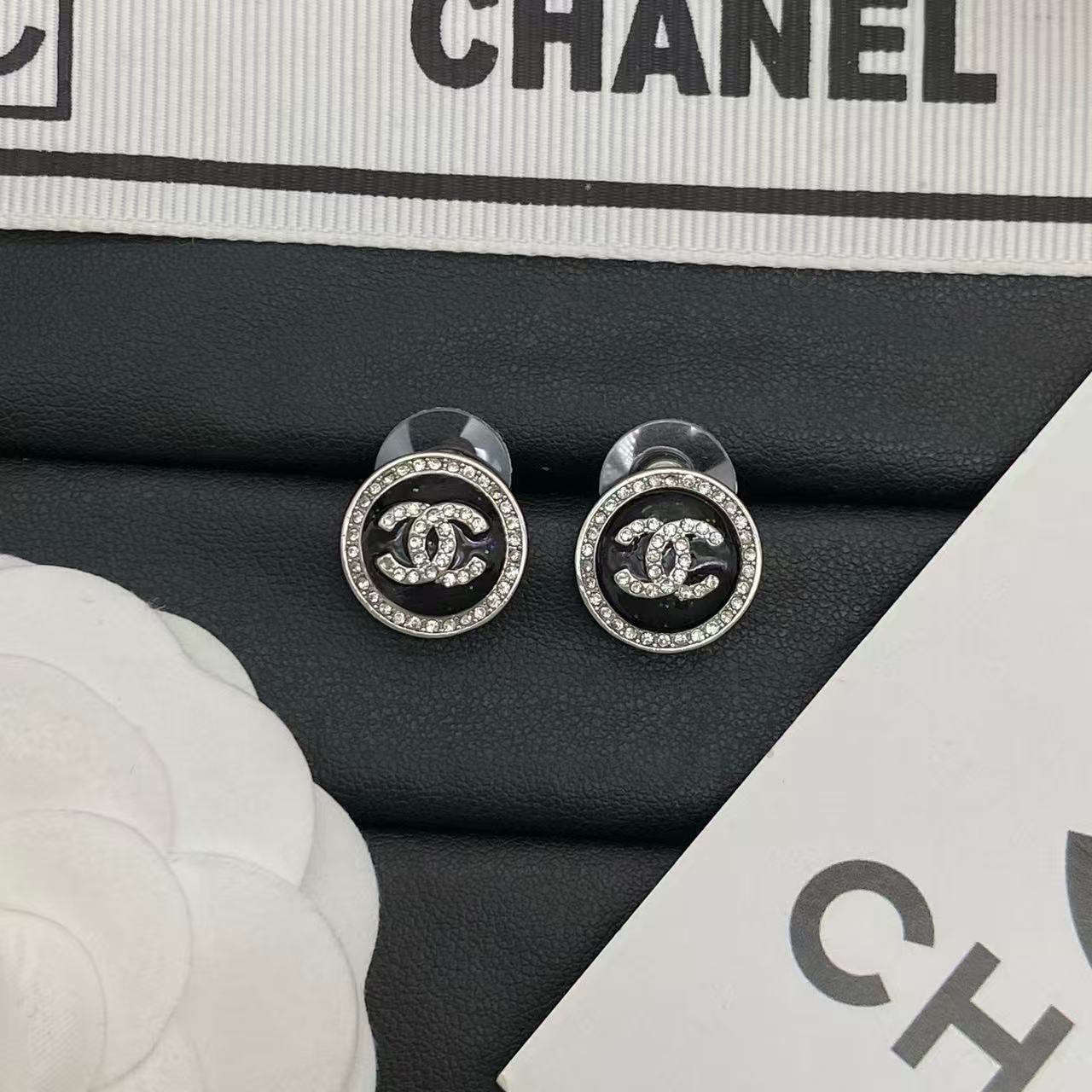 CHANE1 ダブルCラウンドダイヤモンドスタッドピアス【50％割引+送料無料】