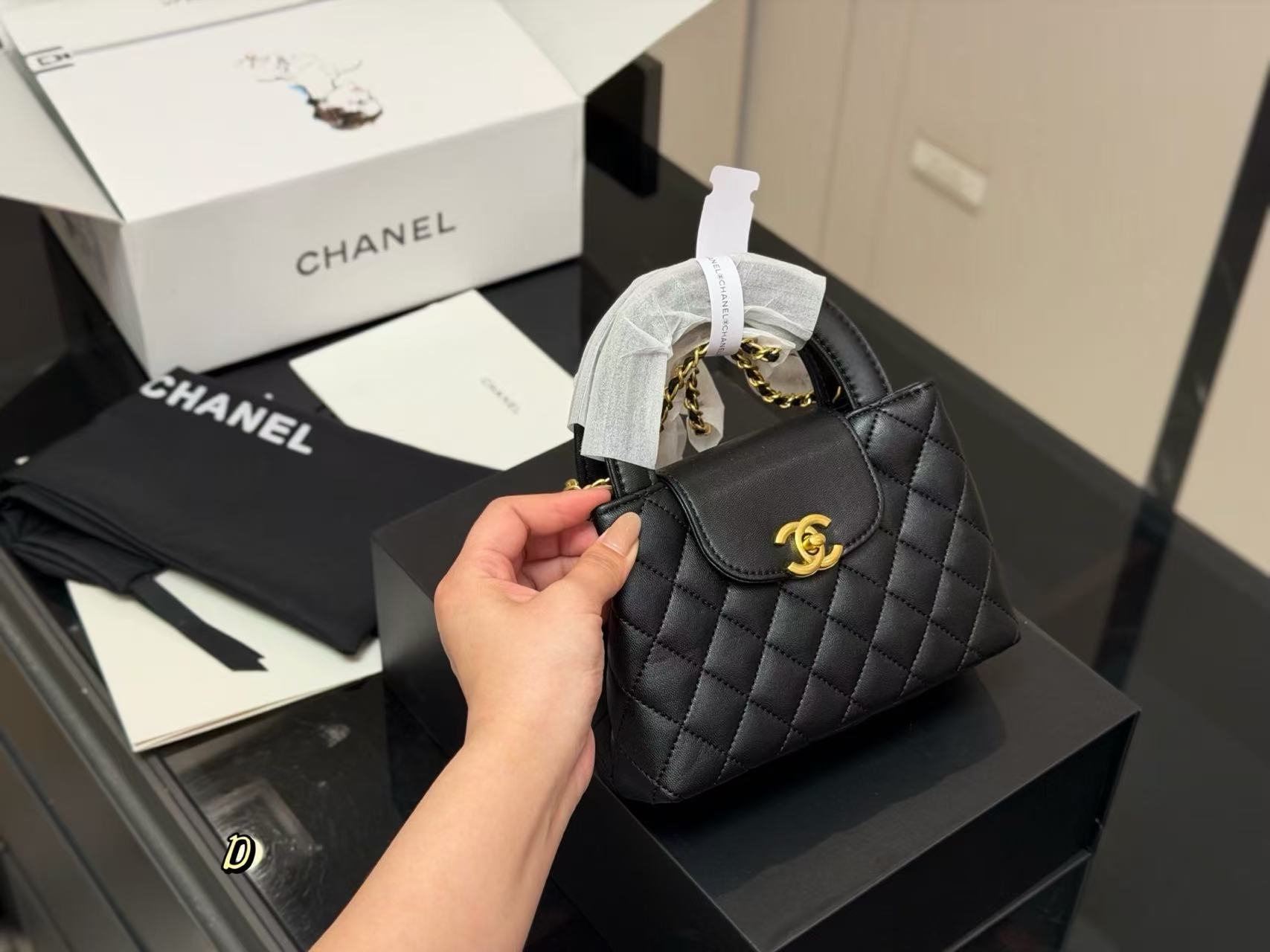 CHANE1 チェーンハンドバッグ【50％割引+送料無料】