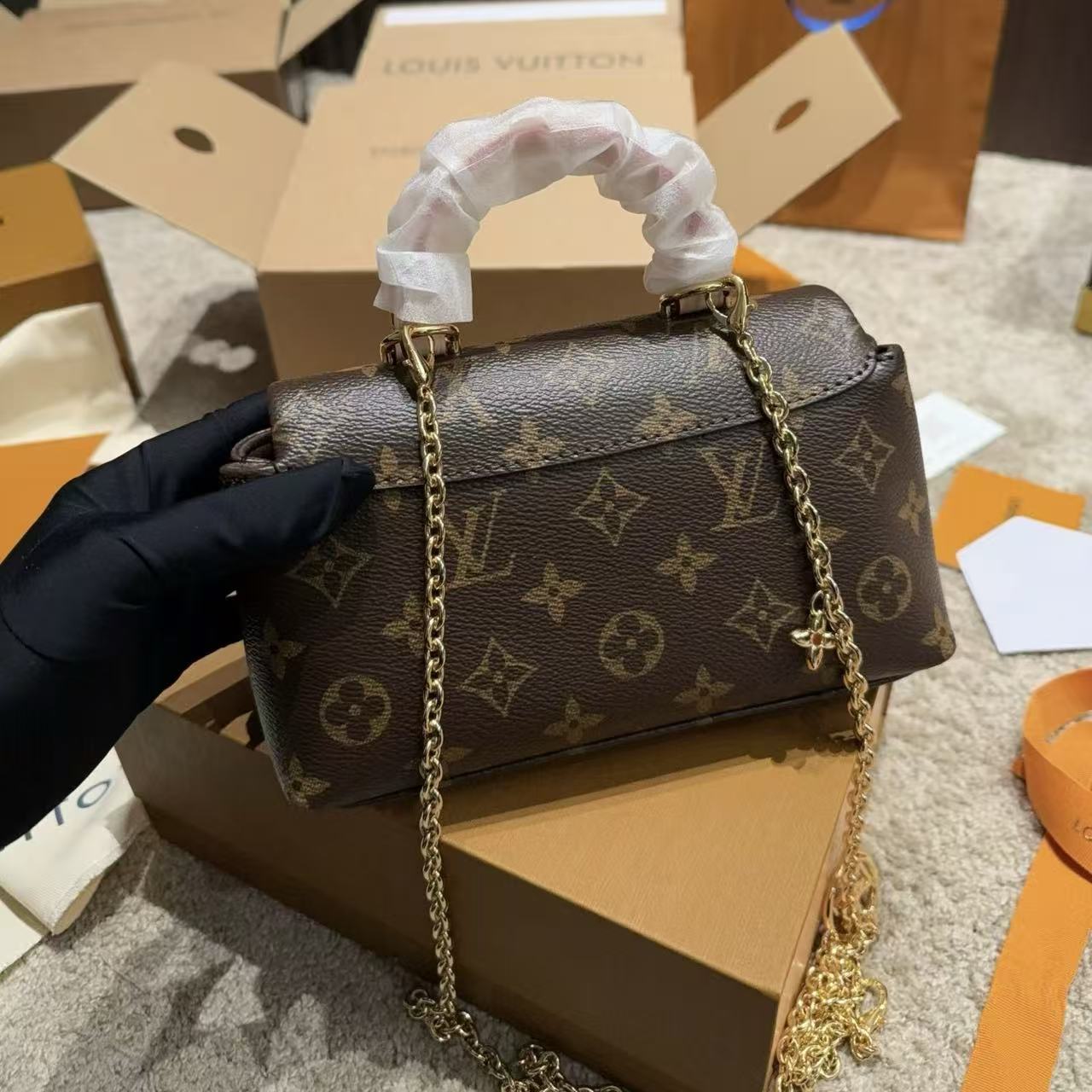 LV チェーン ハンドバッグ【50％割引+送料無料】
