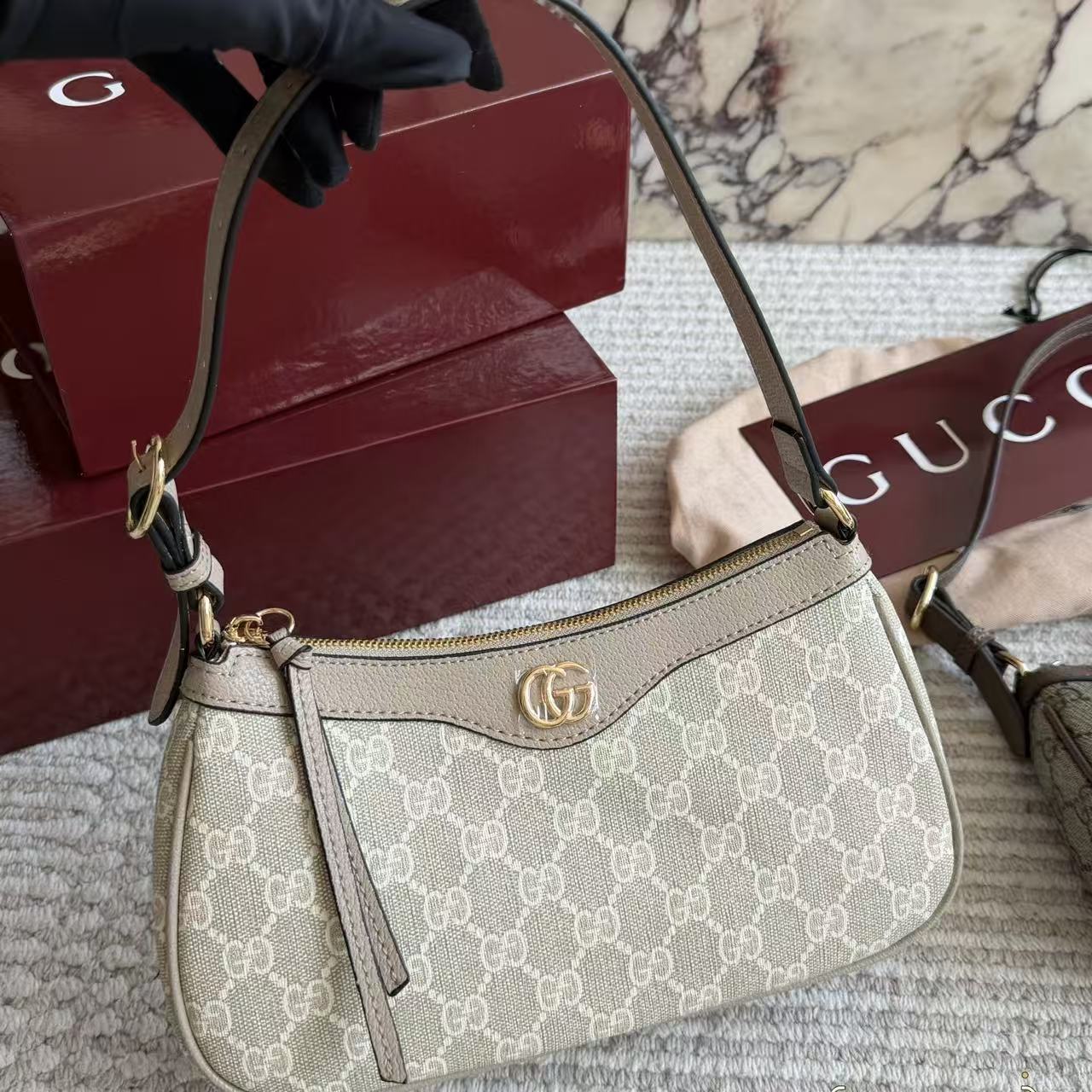 GUCCI ジャカード アンダーアームバッグ【 50％割引+送料無料】