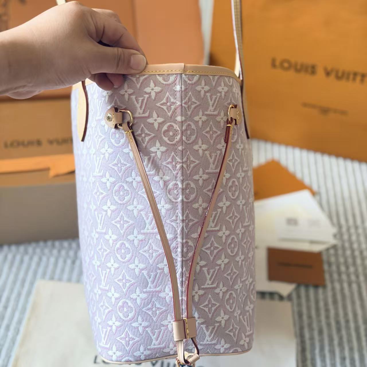 LV Neverfullショッピングバッグ【50％割引+送料無料】