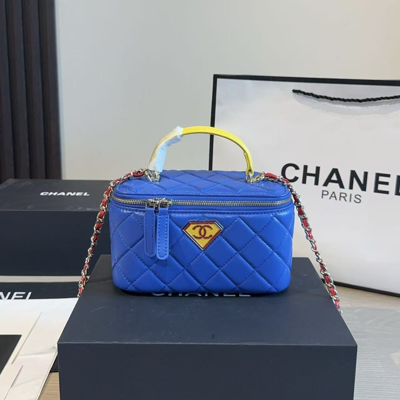 CHANE1 チェーンハンドバッグ【50％割引+送料無料】