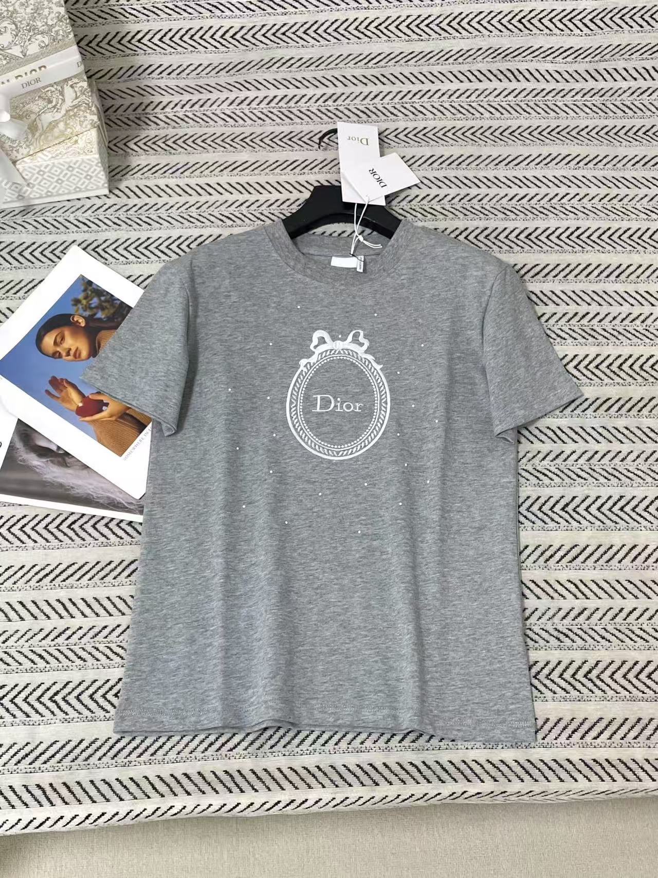 DI0RレターTシャツ【50％割引+送料無料】