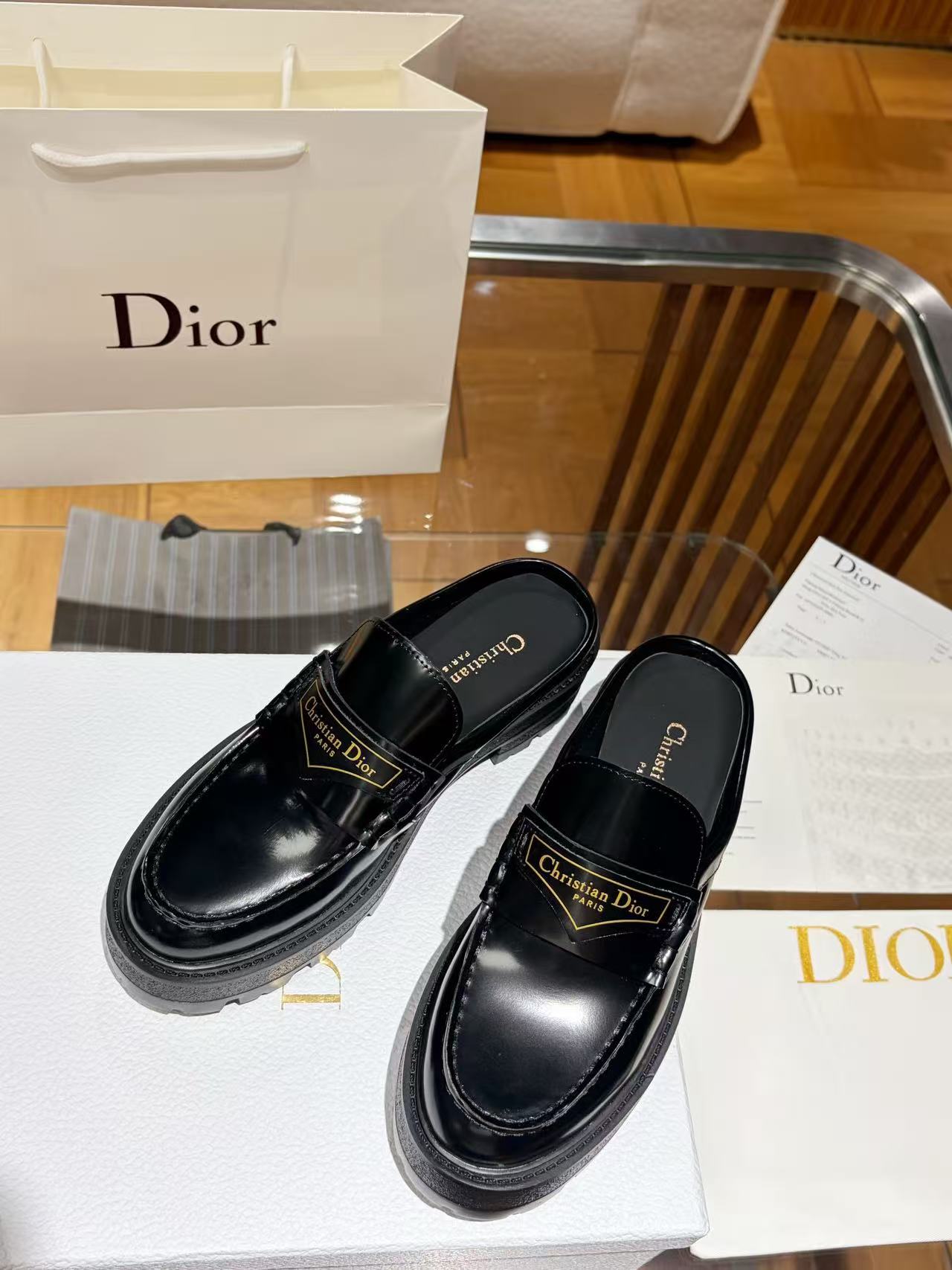 DI0R高品質シープスキン製レタープラットフォームスリッパ【50％割引+送料無料】