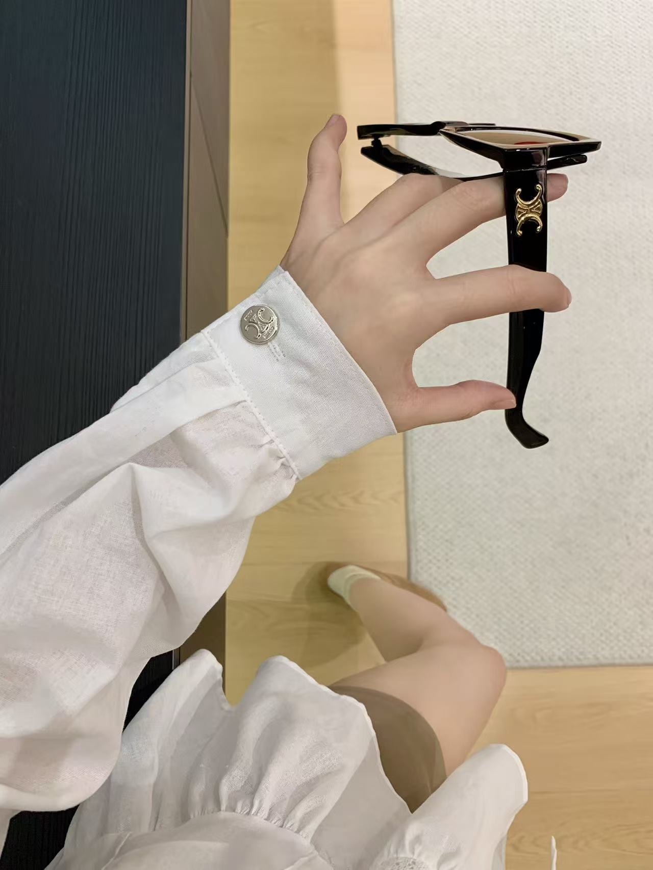 CHANE1フリルのシャツ【50％割引+送料無料】