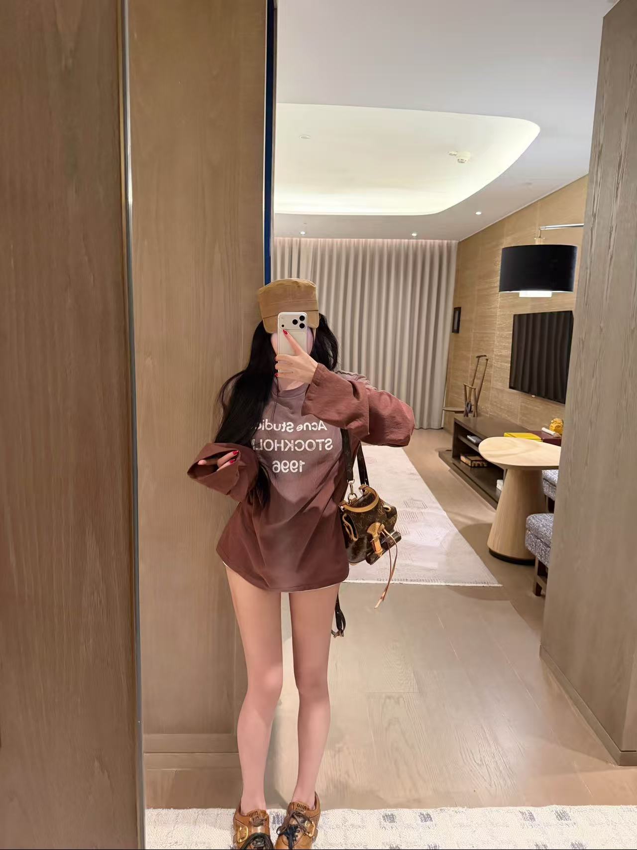 Acne Studios グラデーションレター 長袖Tシャツ【50％割引+送料無料】
