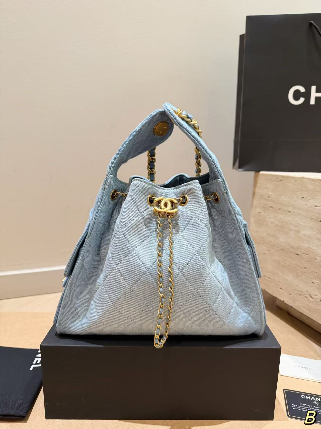 CHANE1 hoboチェーンデニムバッグ【50％割引+送料無料】
