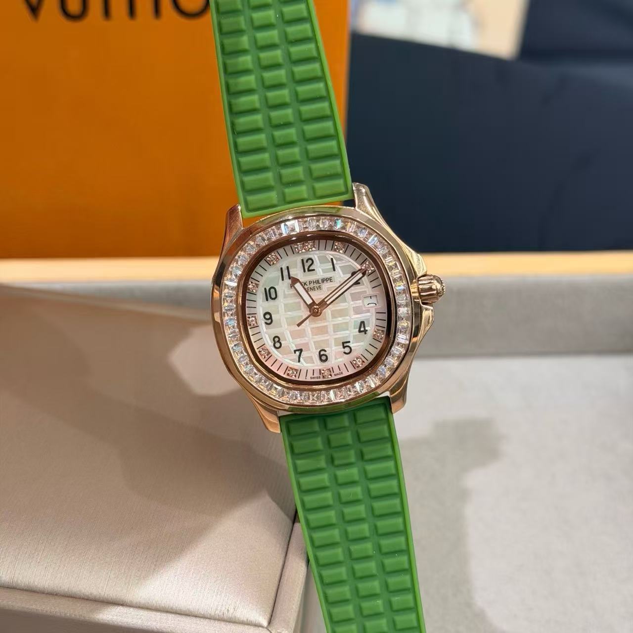 PATEK PH1LIPPEダイヤモンド・ウォッチ【50％割引+送料無料】