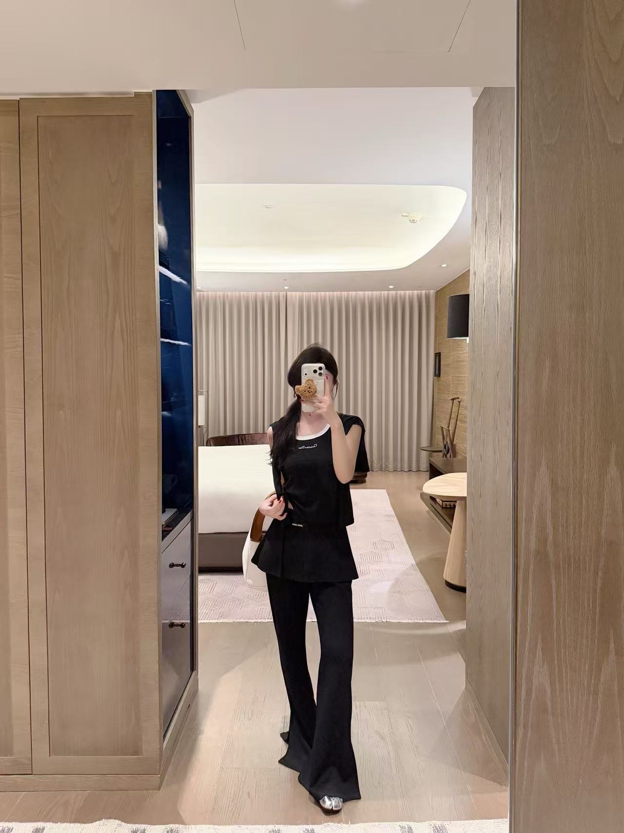 DIOR 3点セット：タンクトップ、カーディガン、トラウザー【50％割引+送料無料】