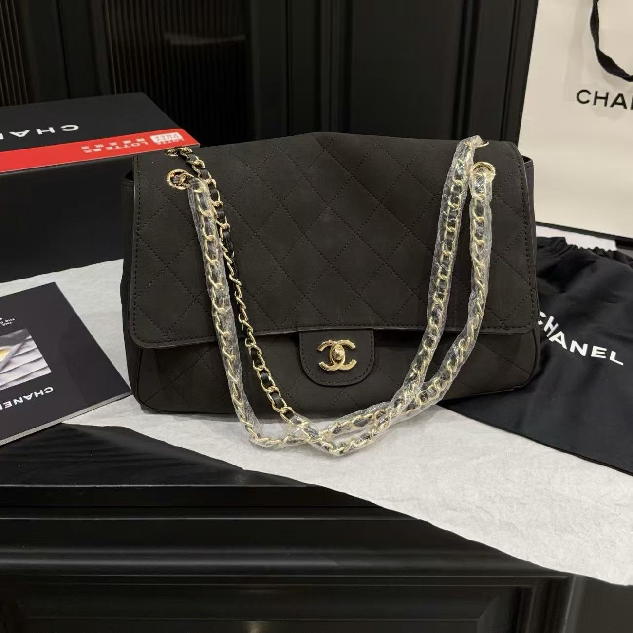 CHANE1 スエードチェーンショルダーバッグ【50％割引+送料無料】