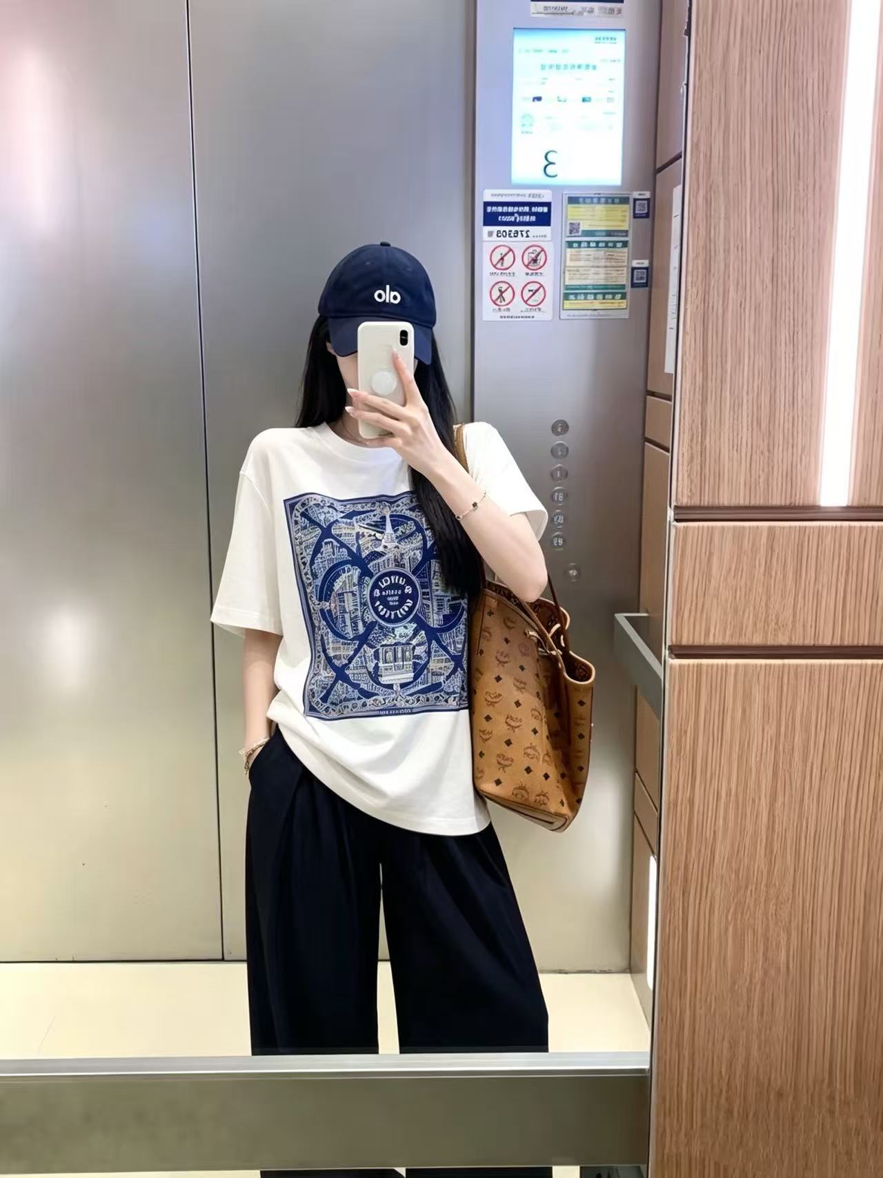 LV四つ葉のクローバー柄Tシャツ【50％割引+送料無料】
