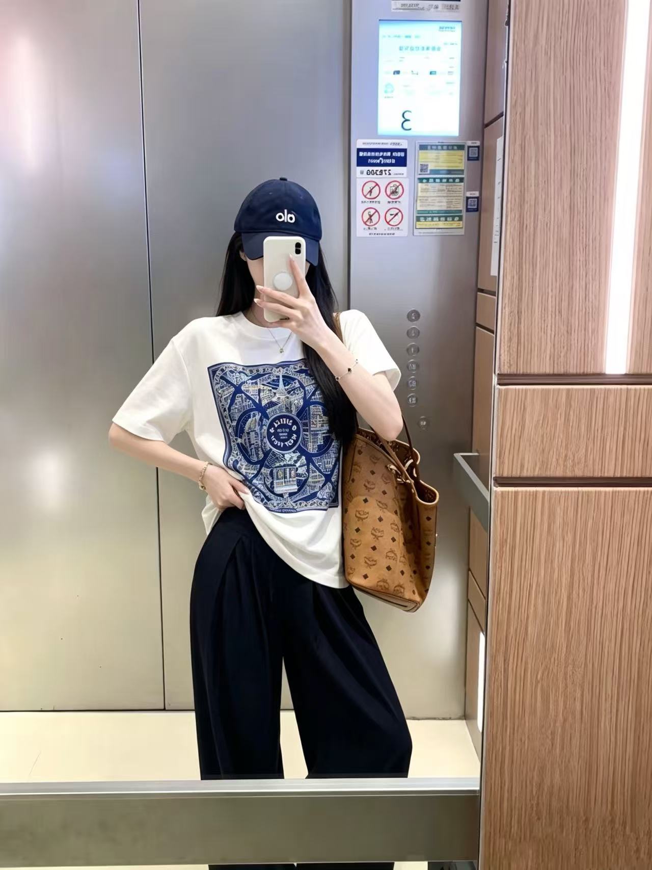 LV四つ葉のクローバー柄Tシャツ【50％割引+送料無料】